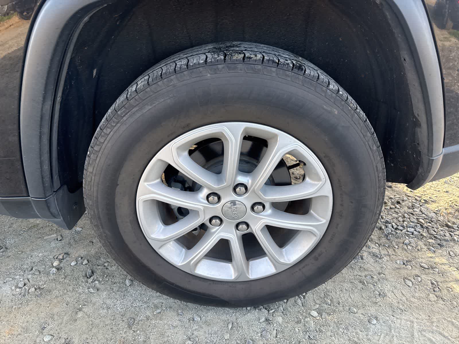 Thumbnail: 2015 Jeep Grand Cherokee - 10