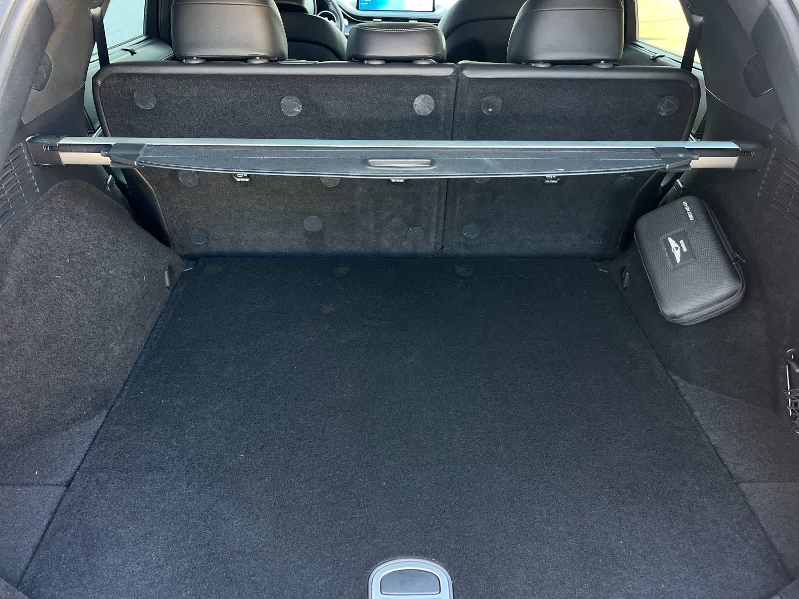 Thumbnail: 2023 Genesis GV70 - 16