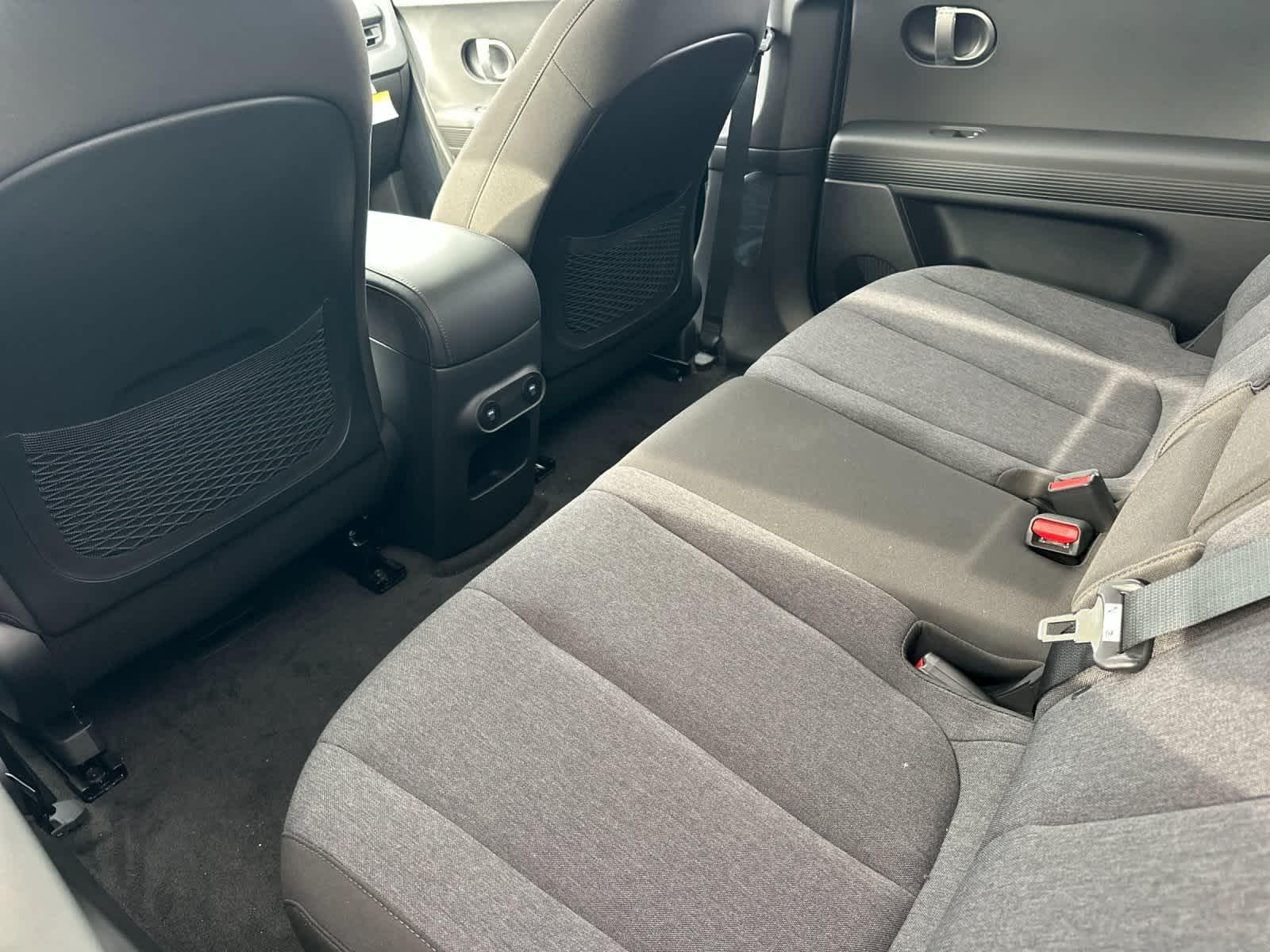 Thumbnail: 2026 Hyundai Ioniq 5 - 4