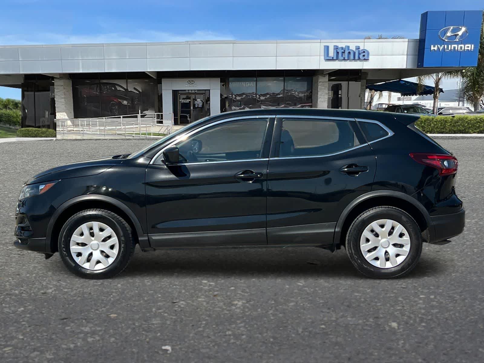 Thumbnail: 2020 Nissan Rogue Sport - 6