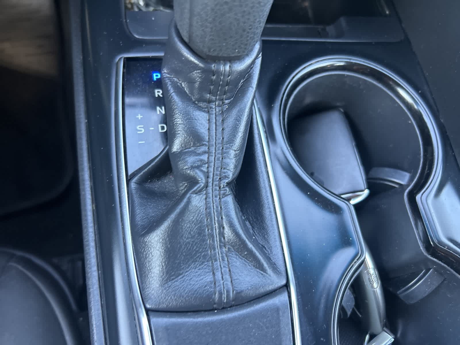 Thumbnail: 2019 Toyota Camry - 27