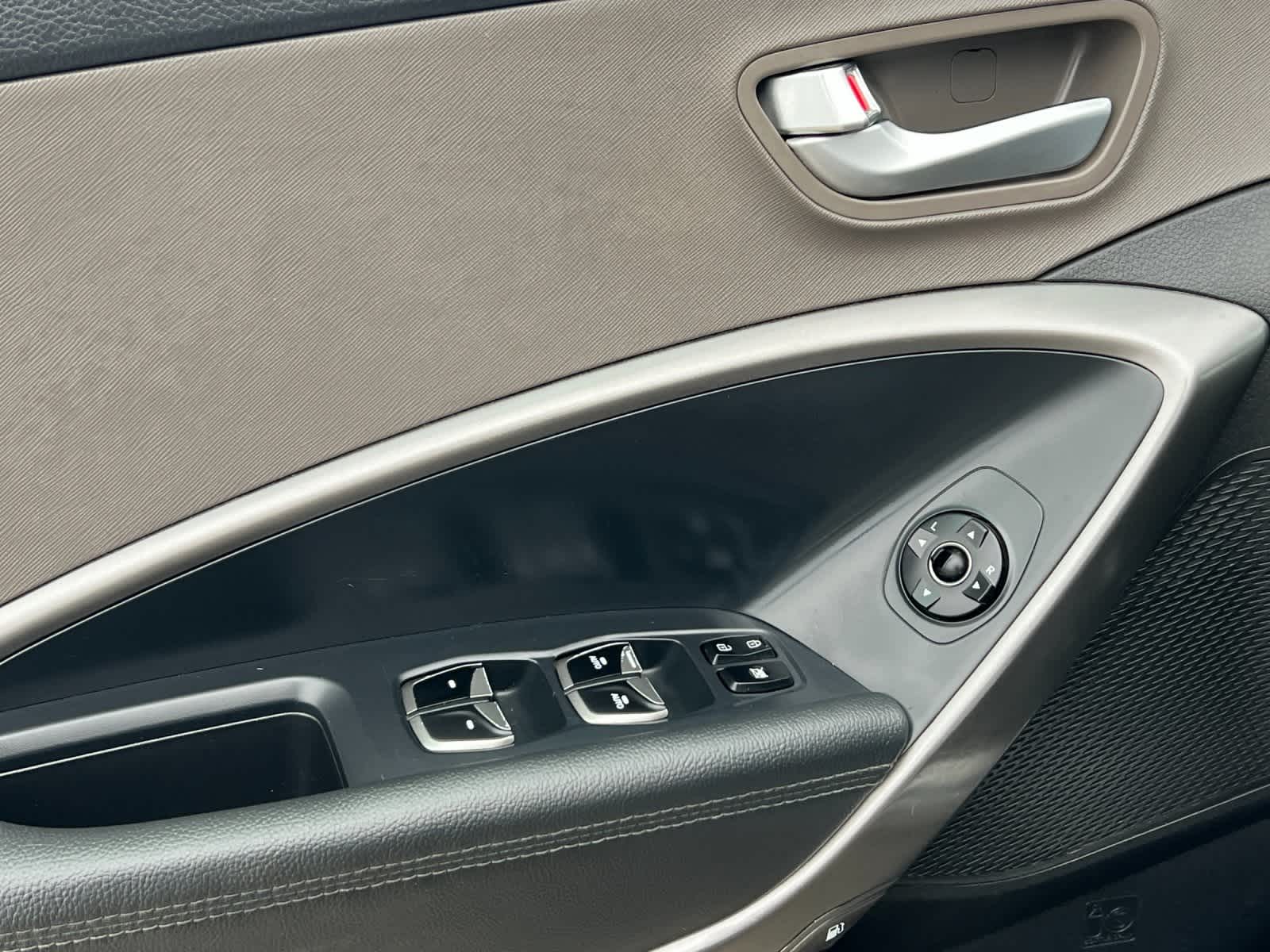 Thumbnail: 2019 Hyundai Santa Fe - 12