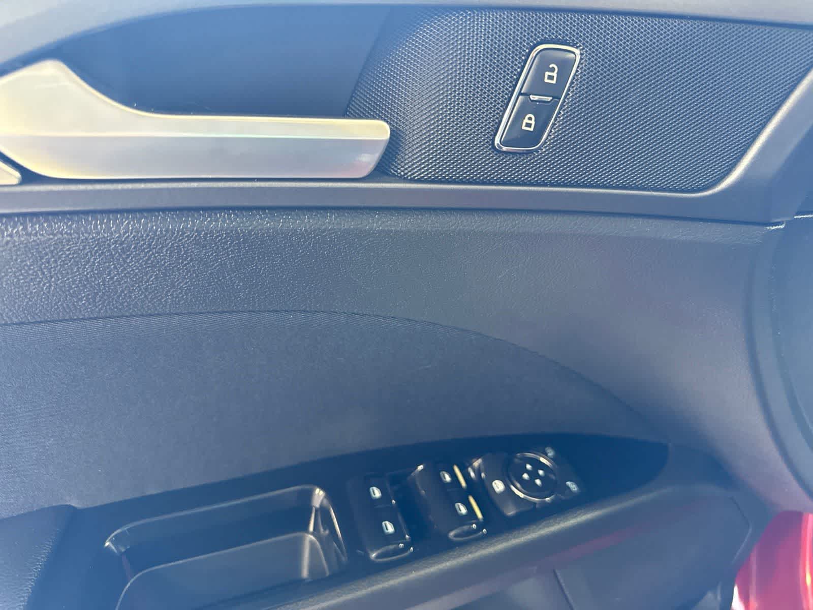 Thumbnail: 2013 Ford Fusion - 19