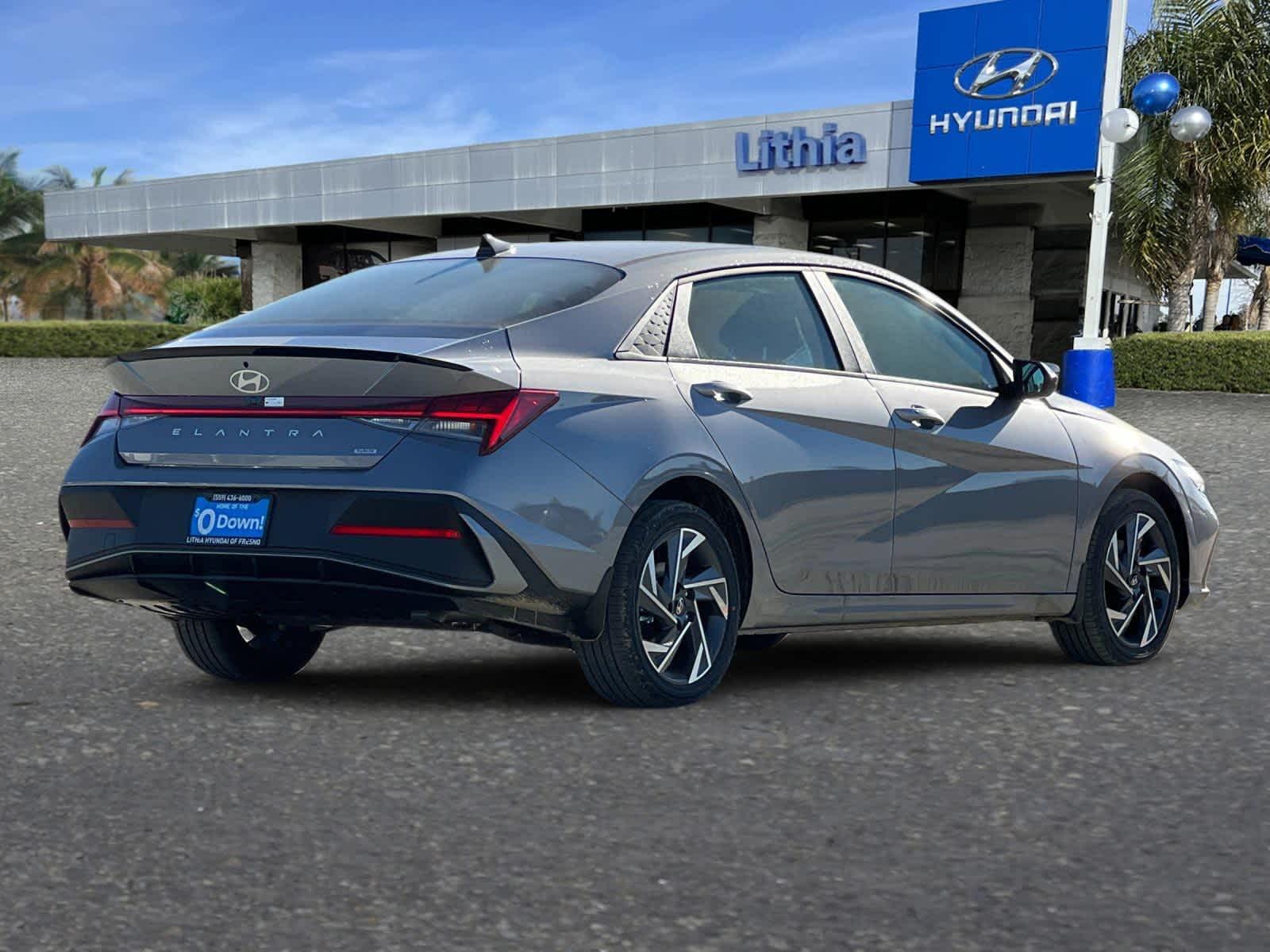 2025 Hyundai Elantra Hybrid SEL Sport photo 2
