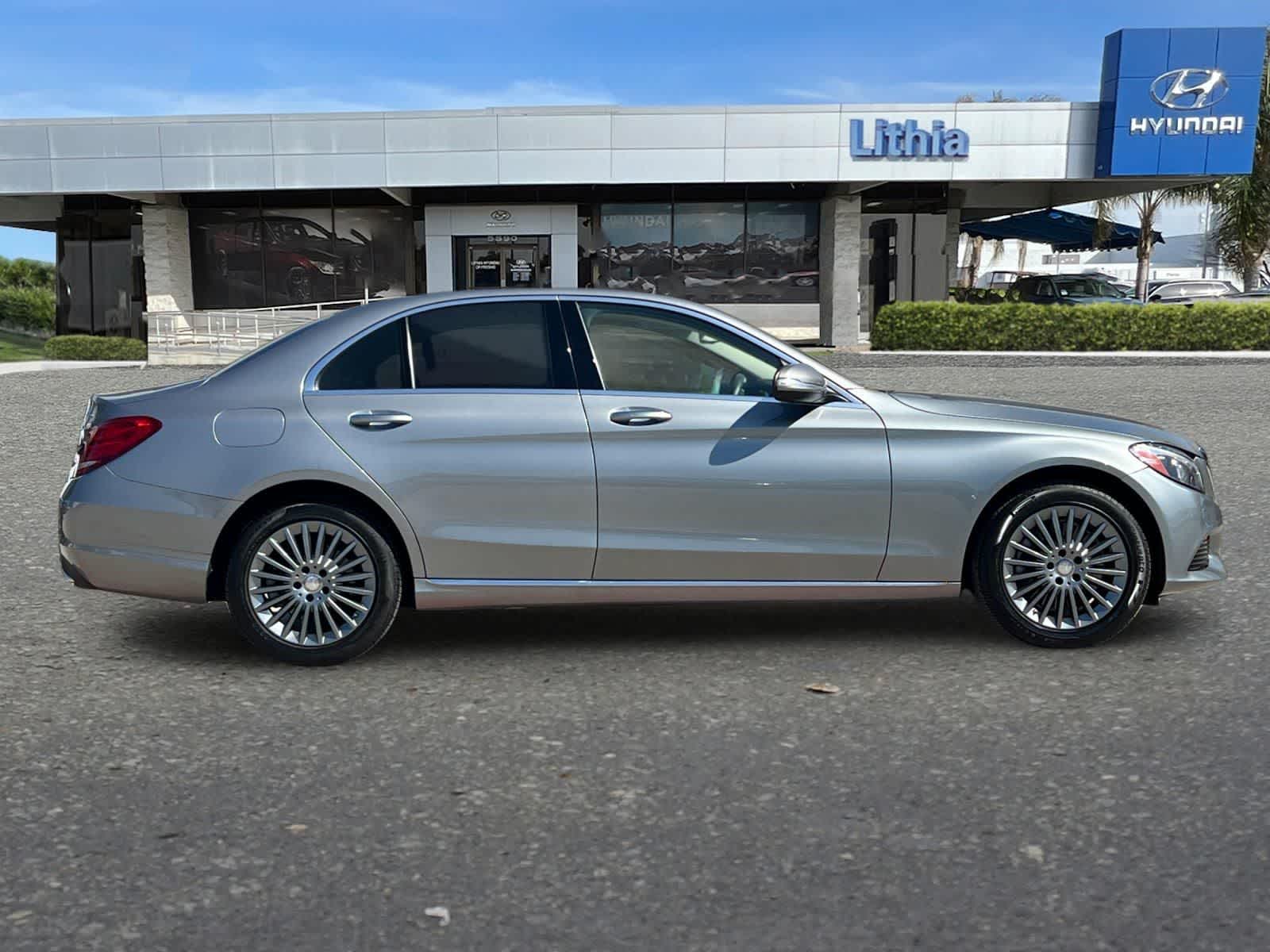 Thumbnail: 2015 Mercedes-Benz C-Class - 9