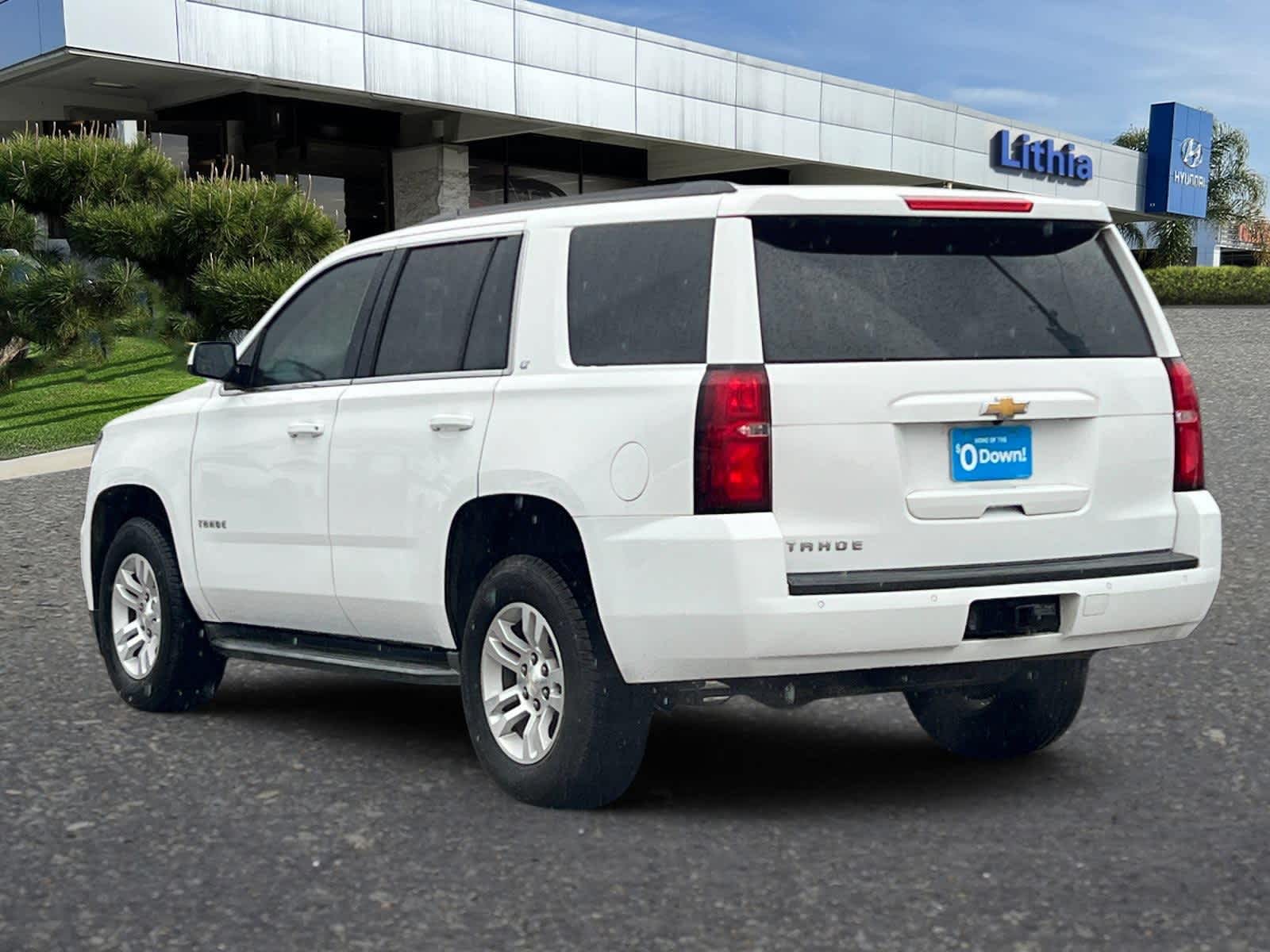 Thumbnail: 2017 Chevrolet Tahoe - 6