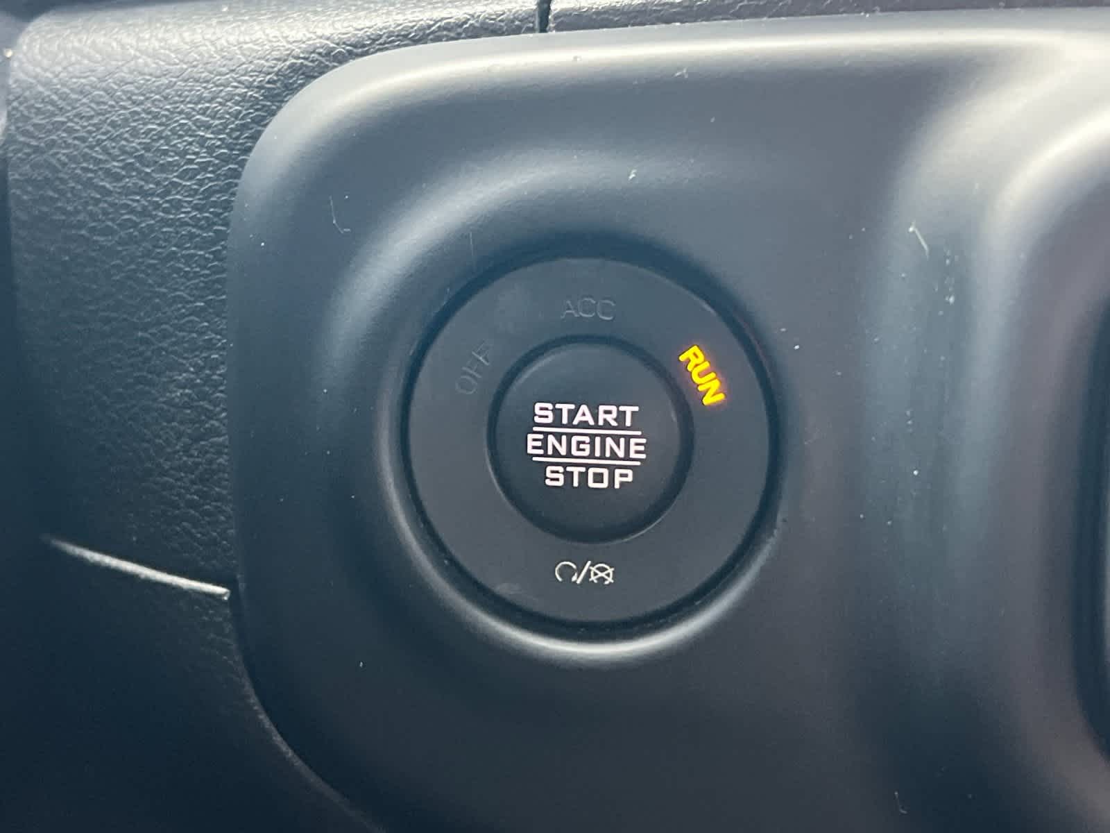 Thumbnail: 2021 Jeep Gladiator - 22