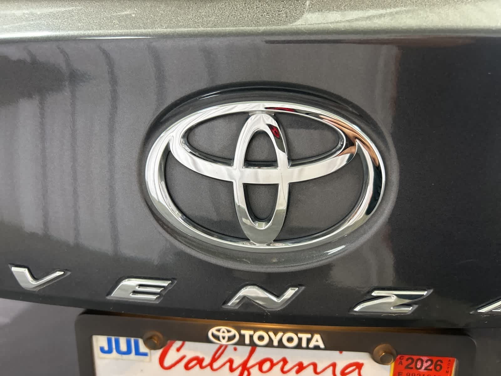 Thumbnail: 2014 Toyota Venza - 11