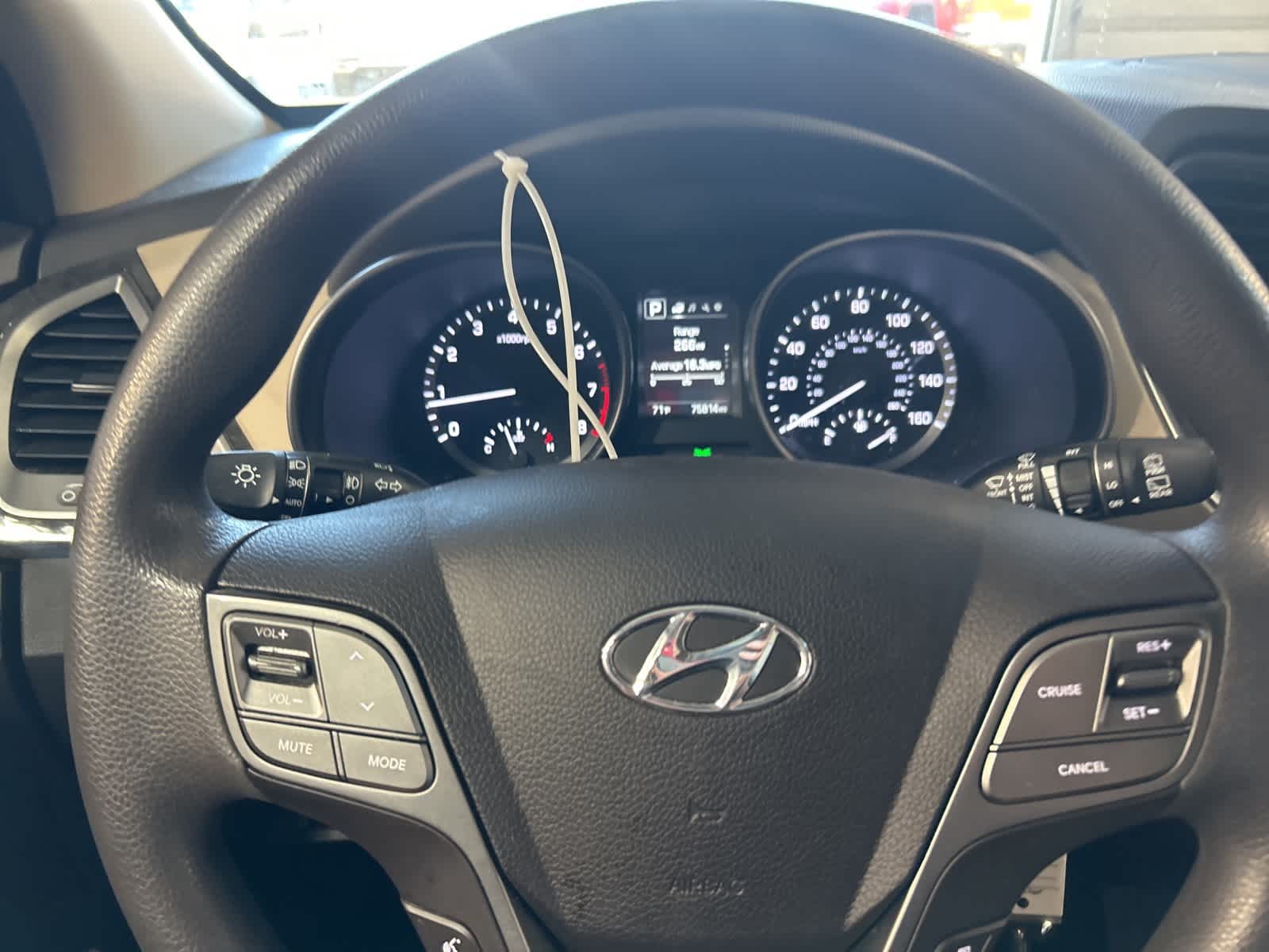 Thumbnail: 2017 Hyundai Santa Fe - 29