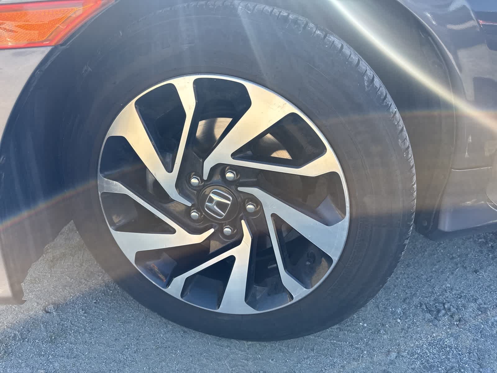 Thumbnail: 2017 Honda Civic - 21