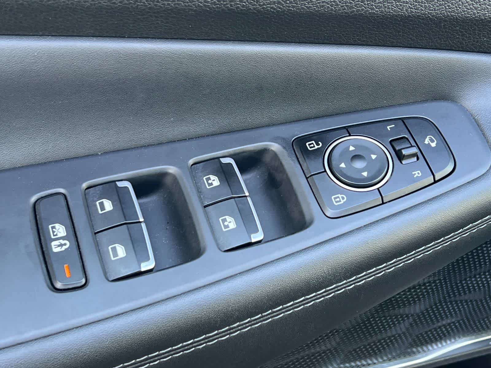 Thumbnail: 2023 Hyundai Santa Fe - 14