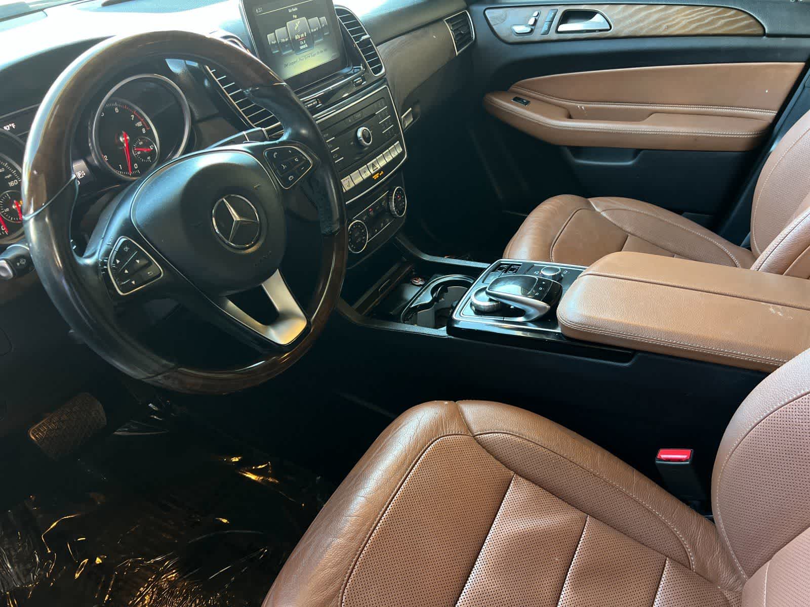 Thumbnail: 2016 Mercedes-Benz GLE - 11