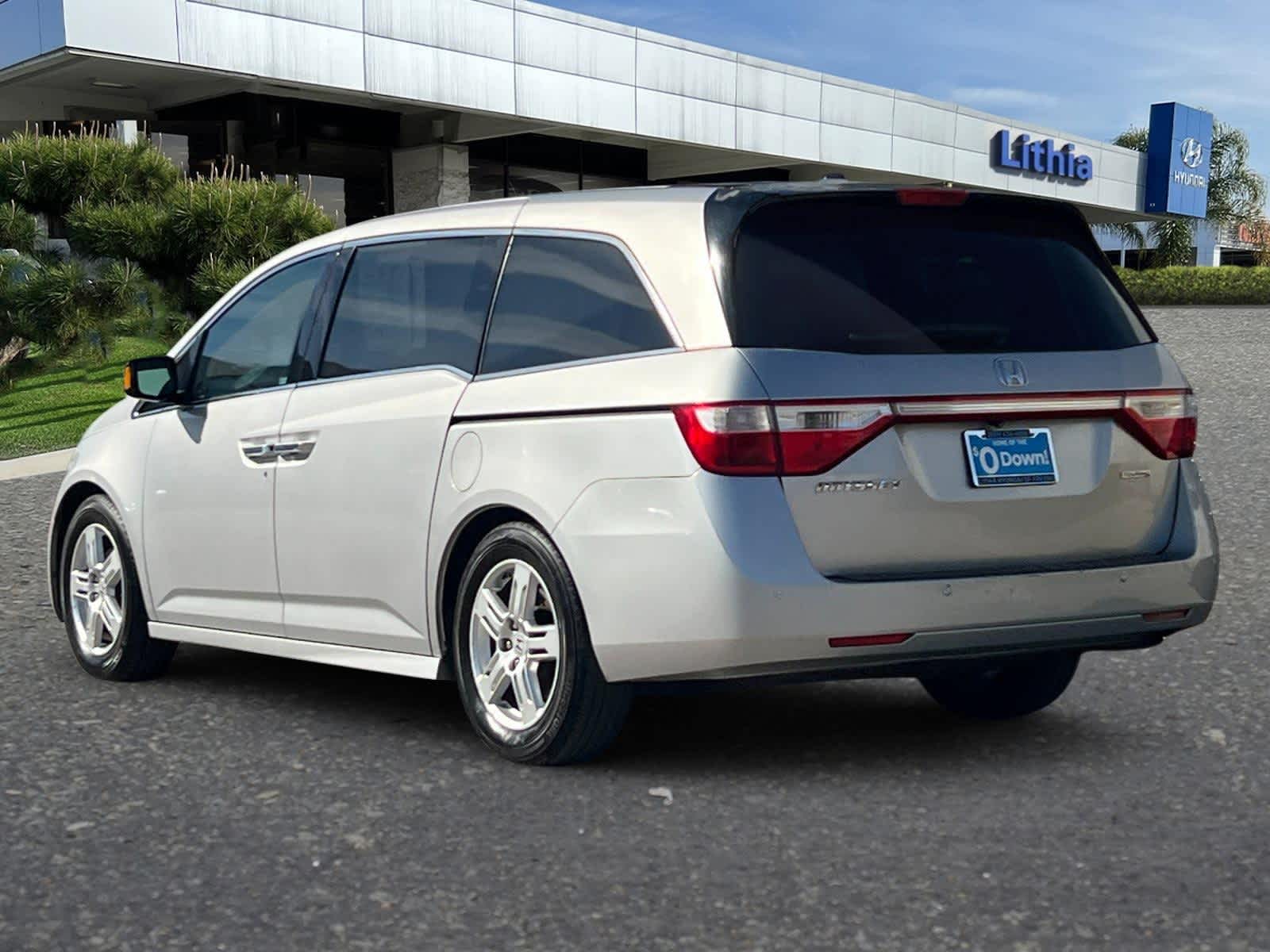 Thumbnail: 2012 Honda Odyssey - 7