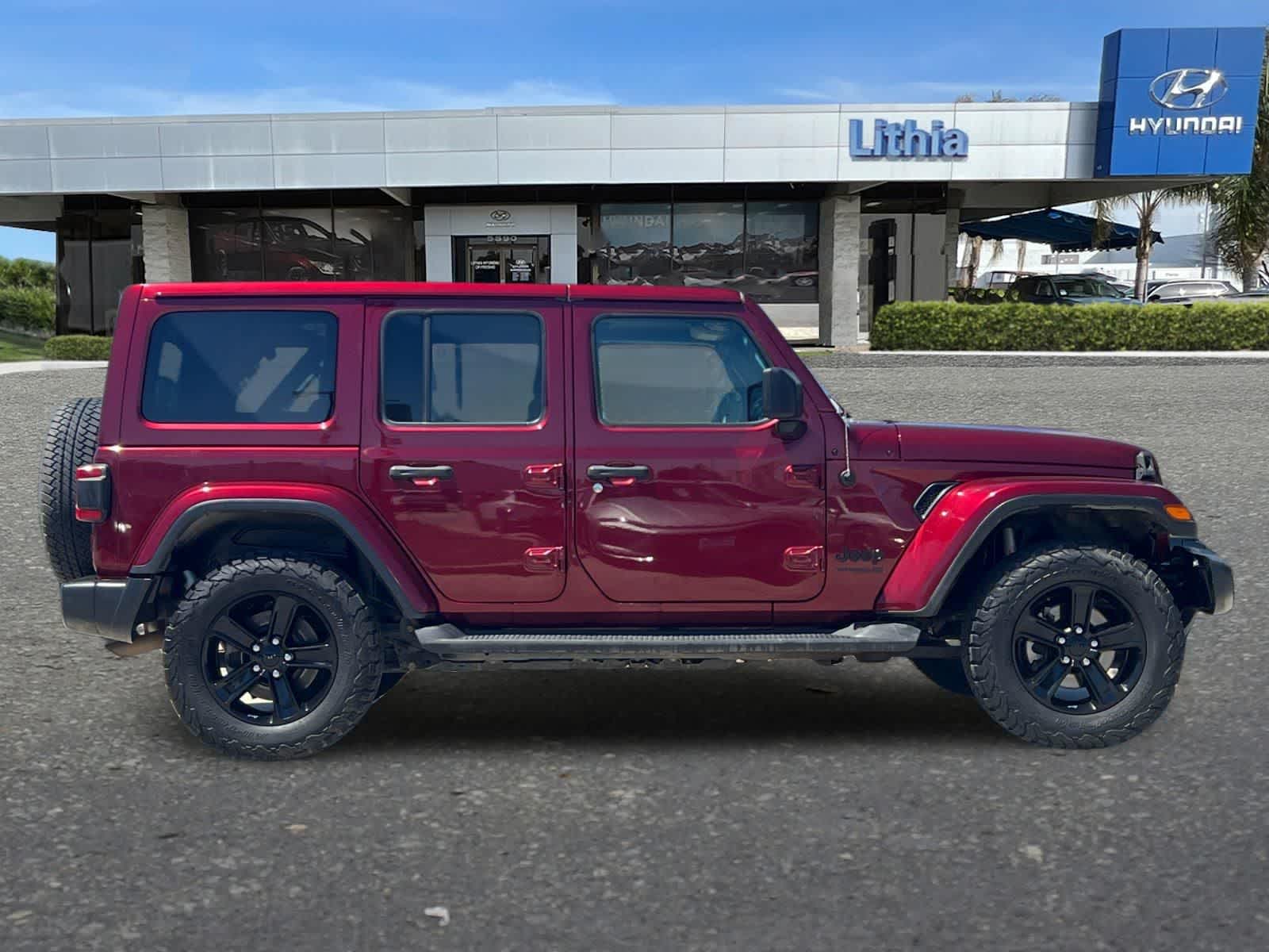 Thumbnail: 2021 Jeep Wrangler - 9