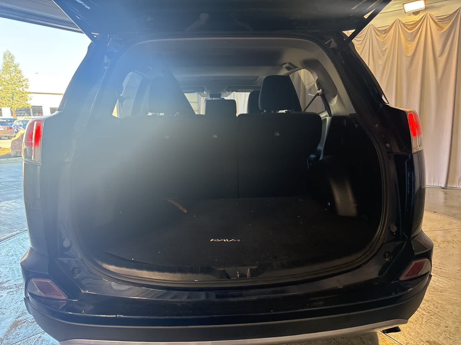 Thumbnail: 2017 Toyota RAV4 - 16