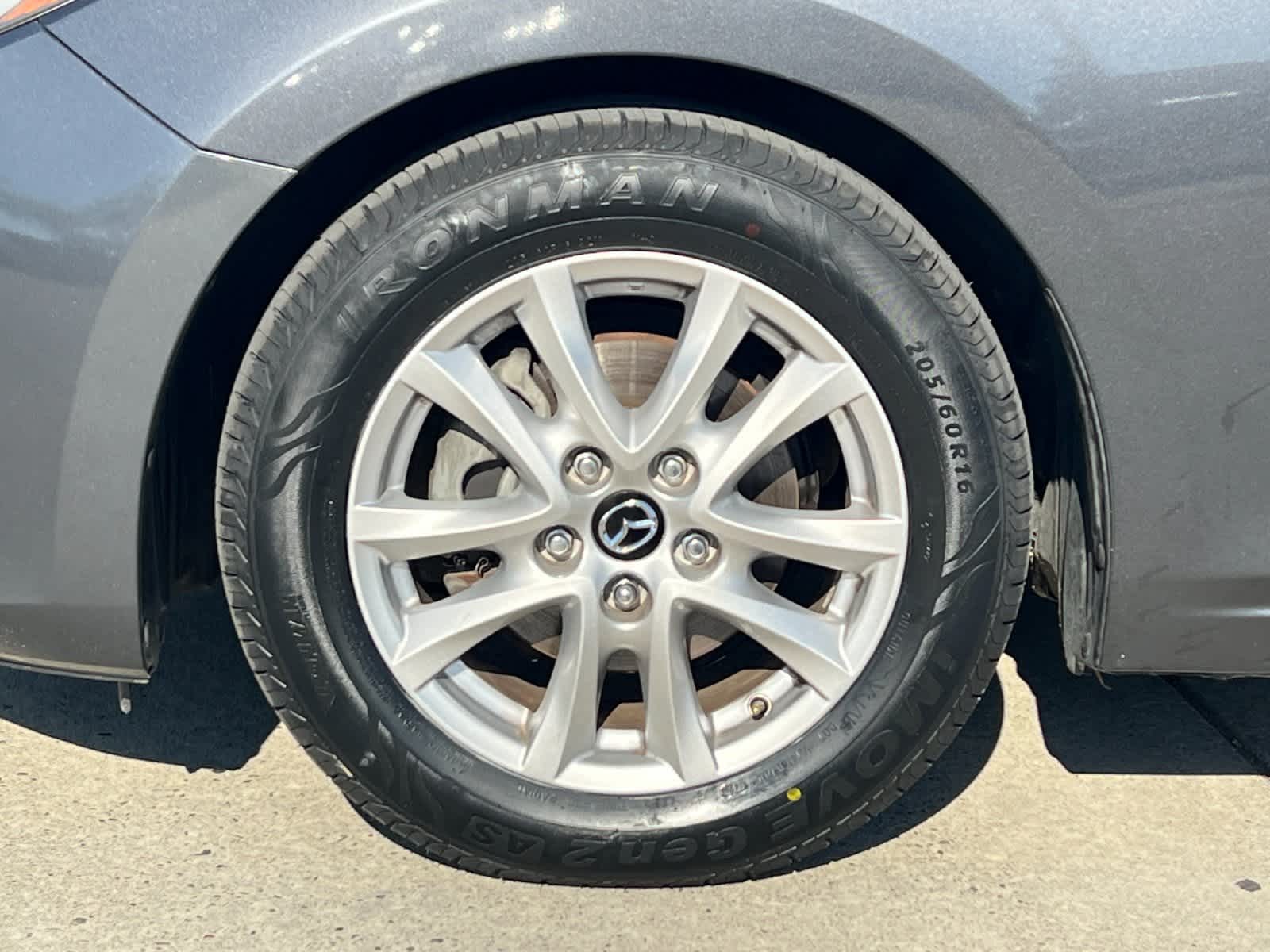 Thumbnail: 2016 Mazda Mazda3 - 26