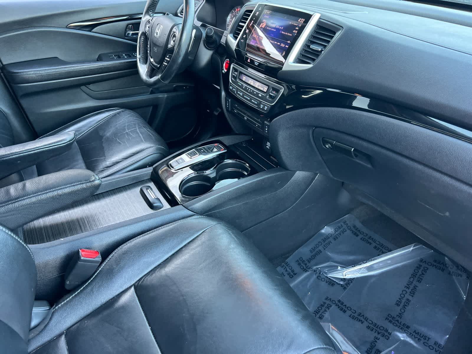 Thumbnail: 2018 Honda Pilot - 19