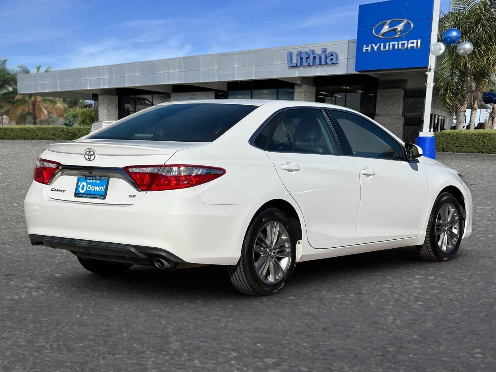 Thumbnail: 2016 Toyota Camry - 3