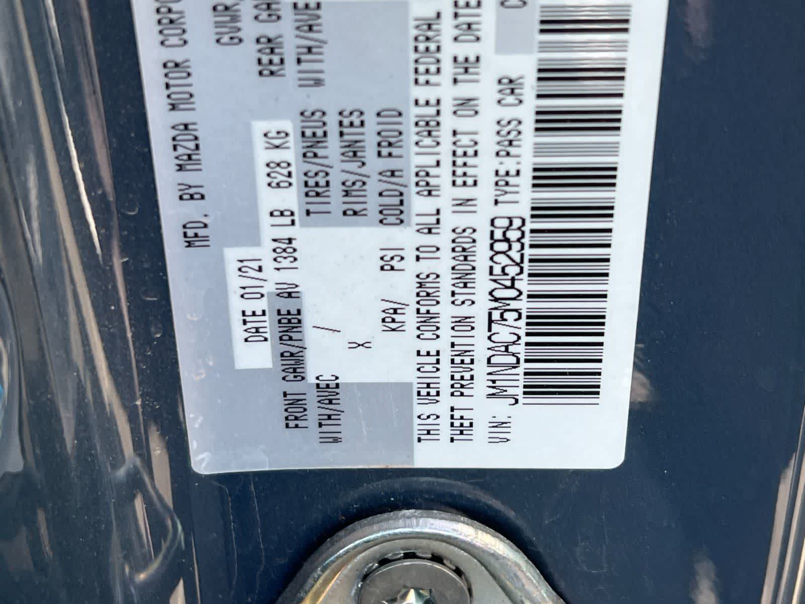 Thumbnail: 2021 Mazda MX-5 Miata - 32