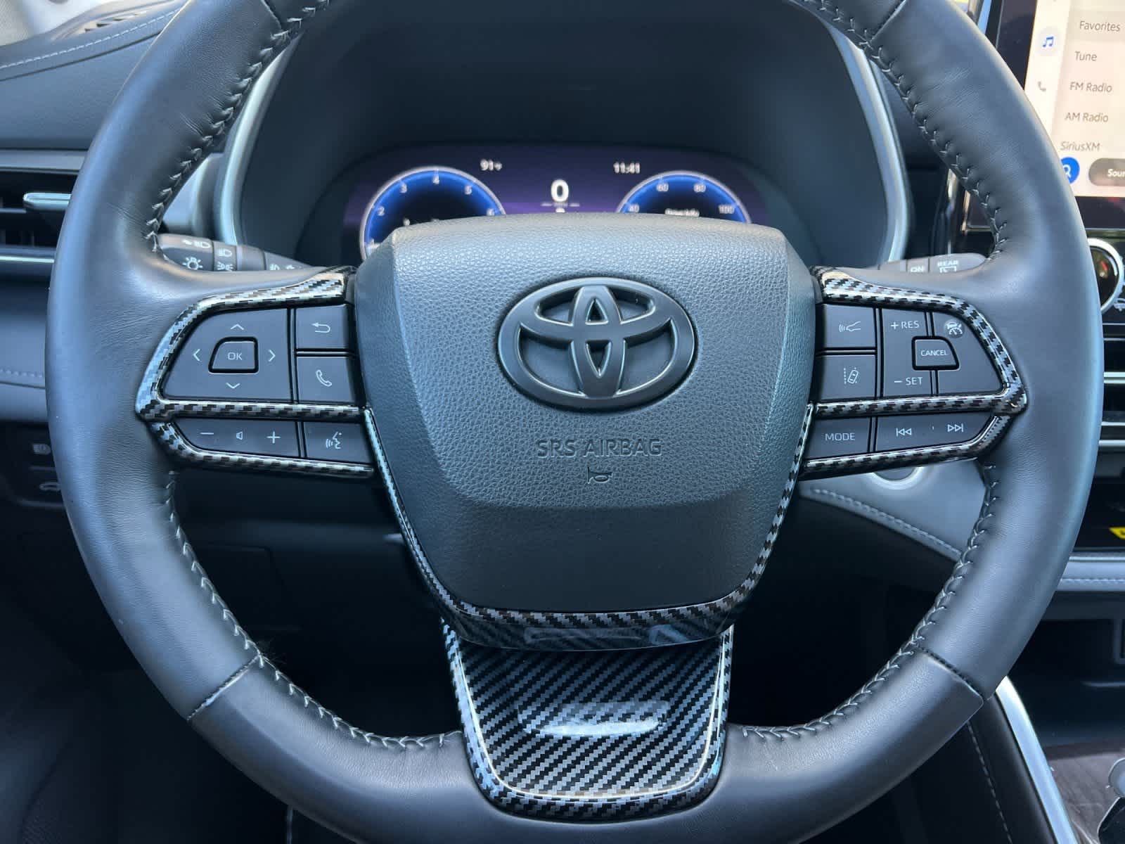 Thumbnail: 2024 Toyota Highlander - 24