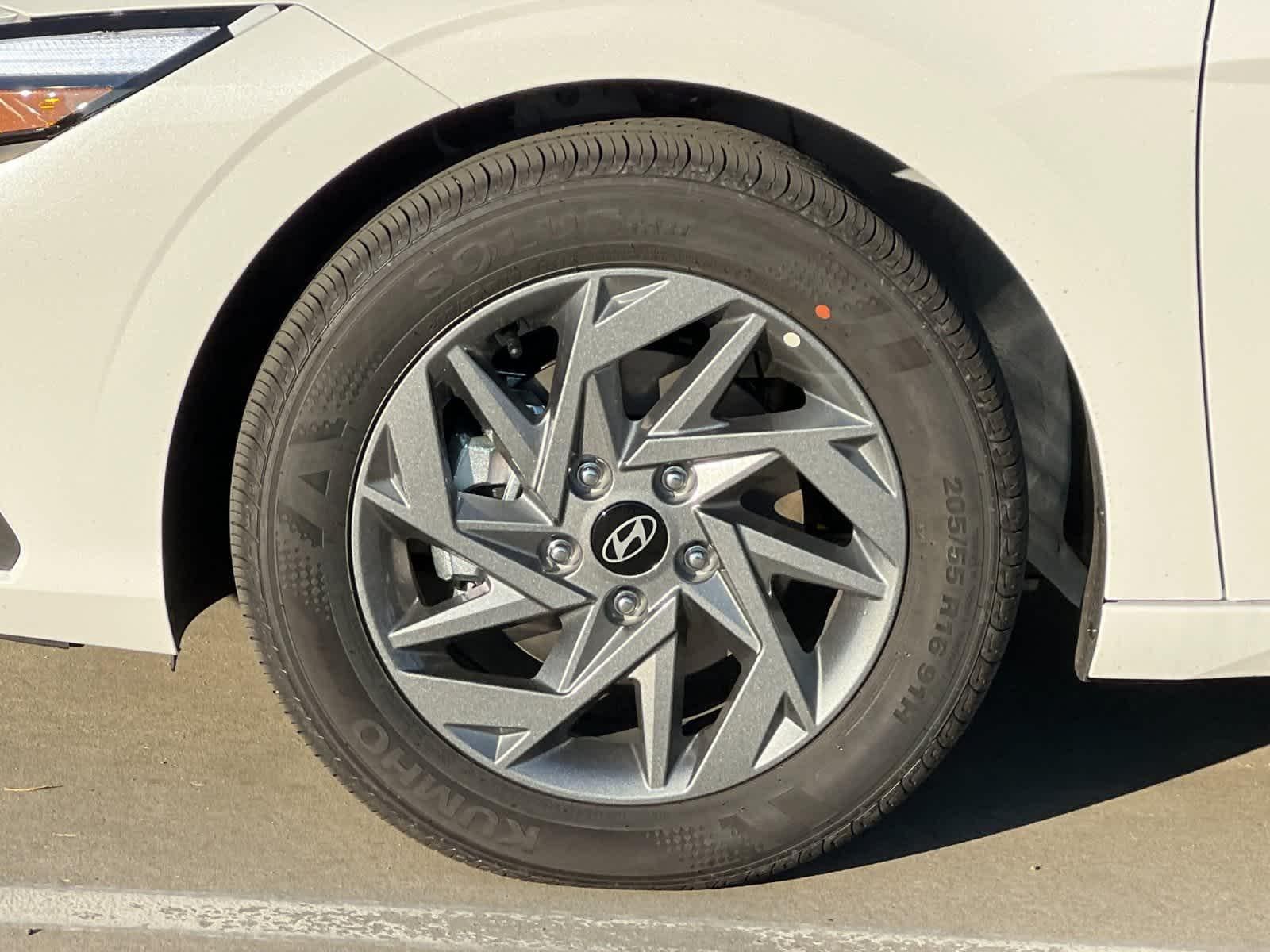 Thumbnail: 2026 Hyundai Elantra - 24