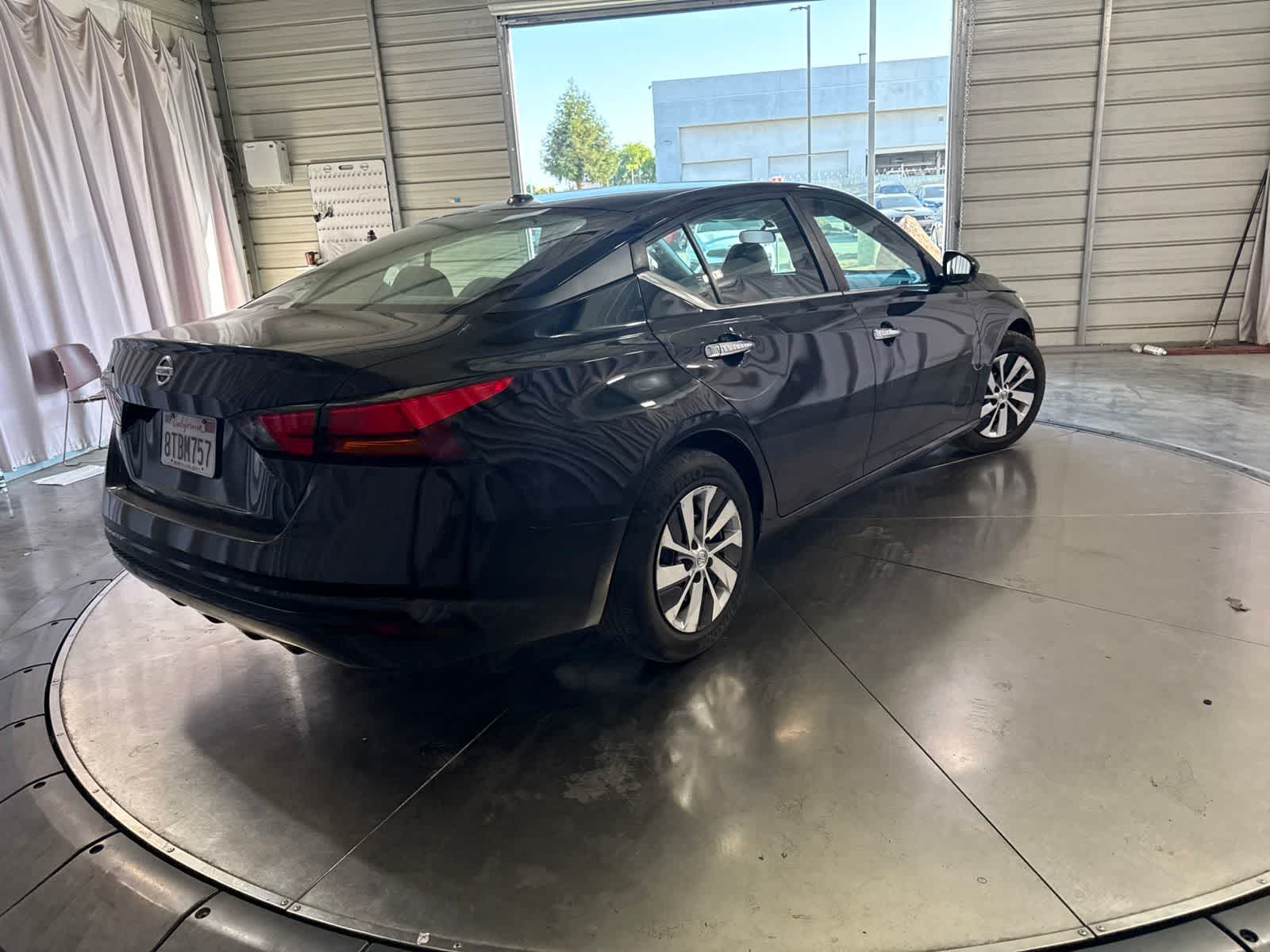 Thumbnail: 2020 Nissan Altima - 4