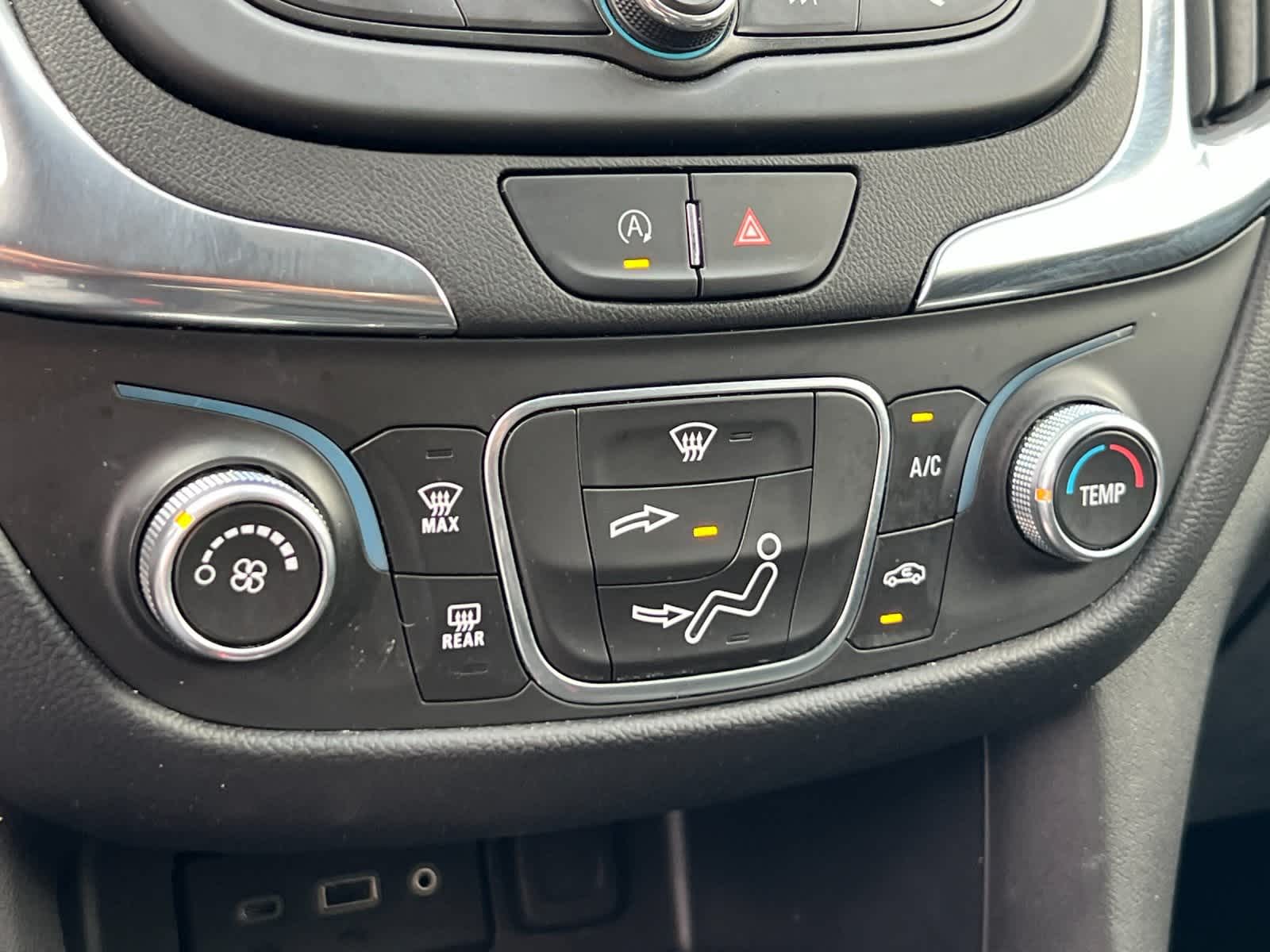 Thumbnail: 2022 Chevrolet Equinox - 20