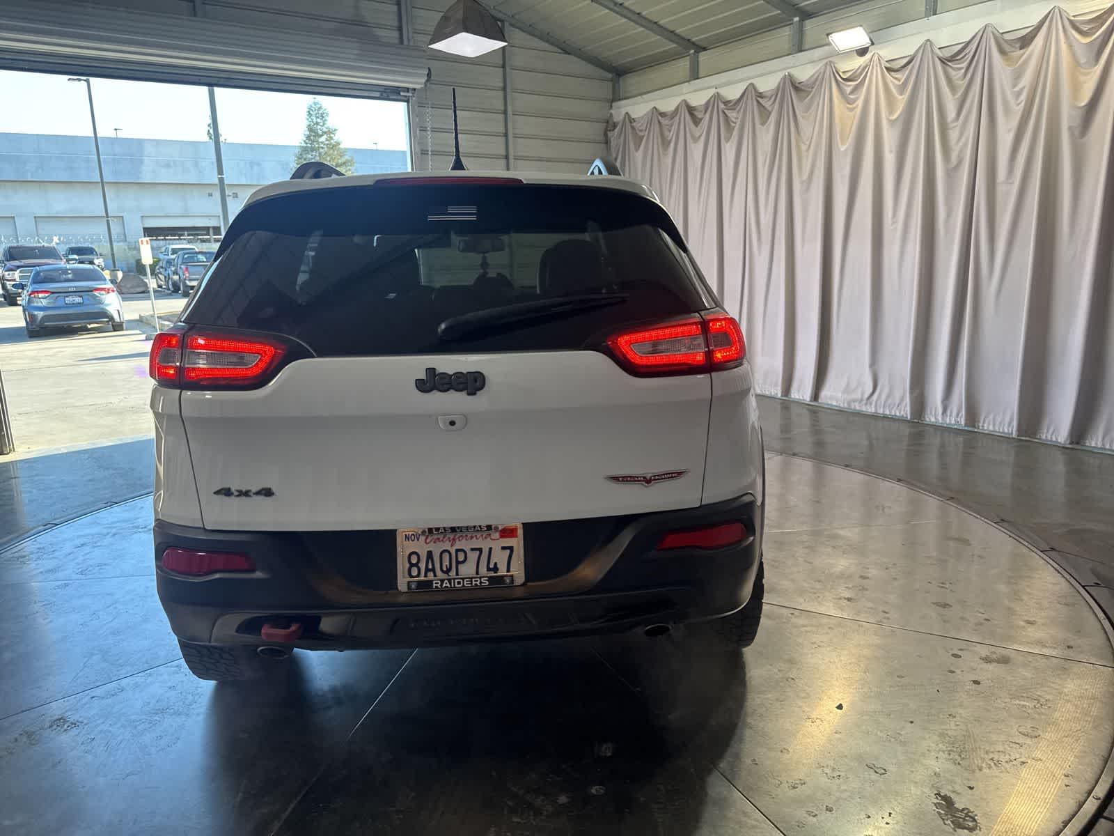2017 Jeep Cherokee Trailhawk 4x4 photo 5
