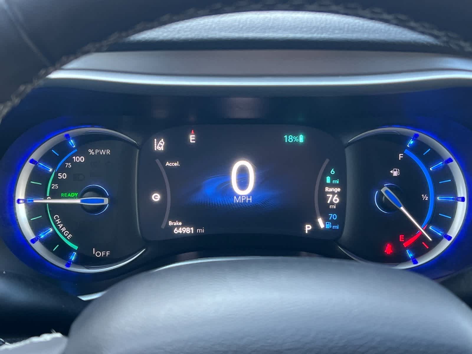 Thumbnail: 2023 Chrysler Pacifica - 26