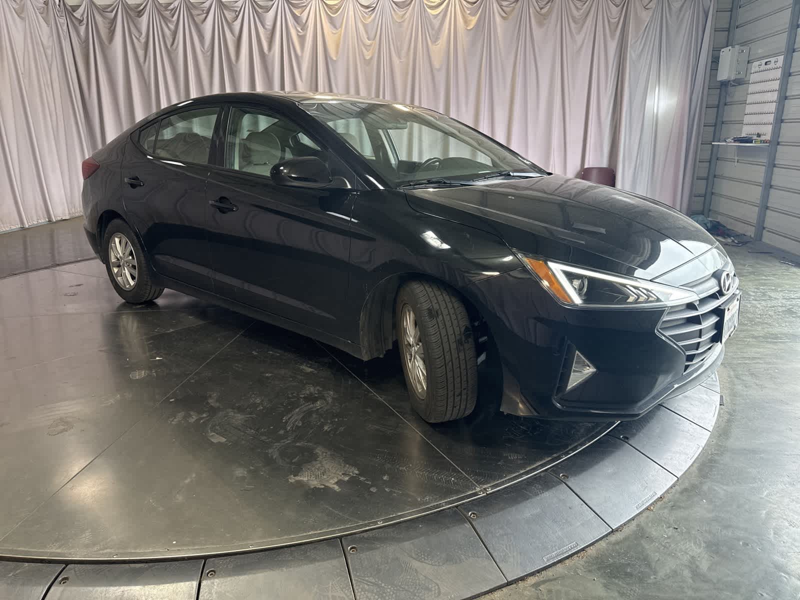 Thumbnail: 2020 Hyundai Elantra - 3