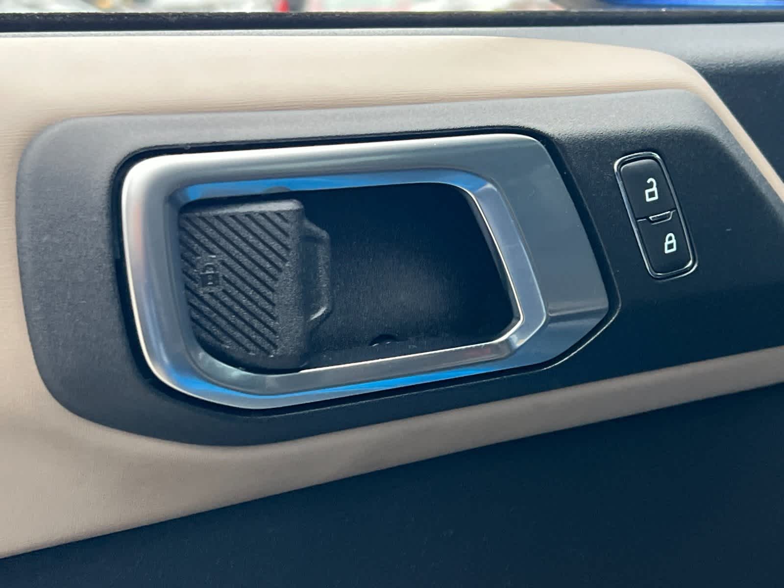 Thumbnail: 2022 Ford Bronco - 13