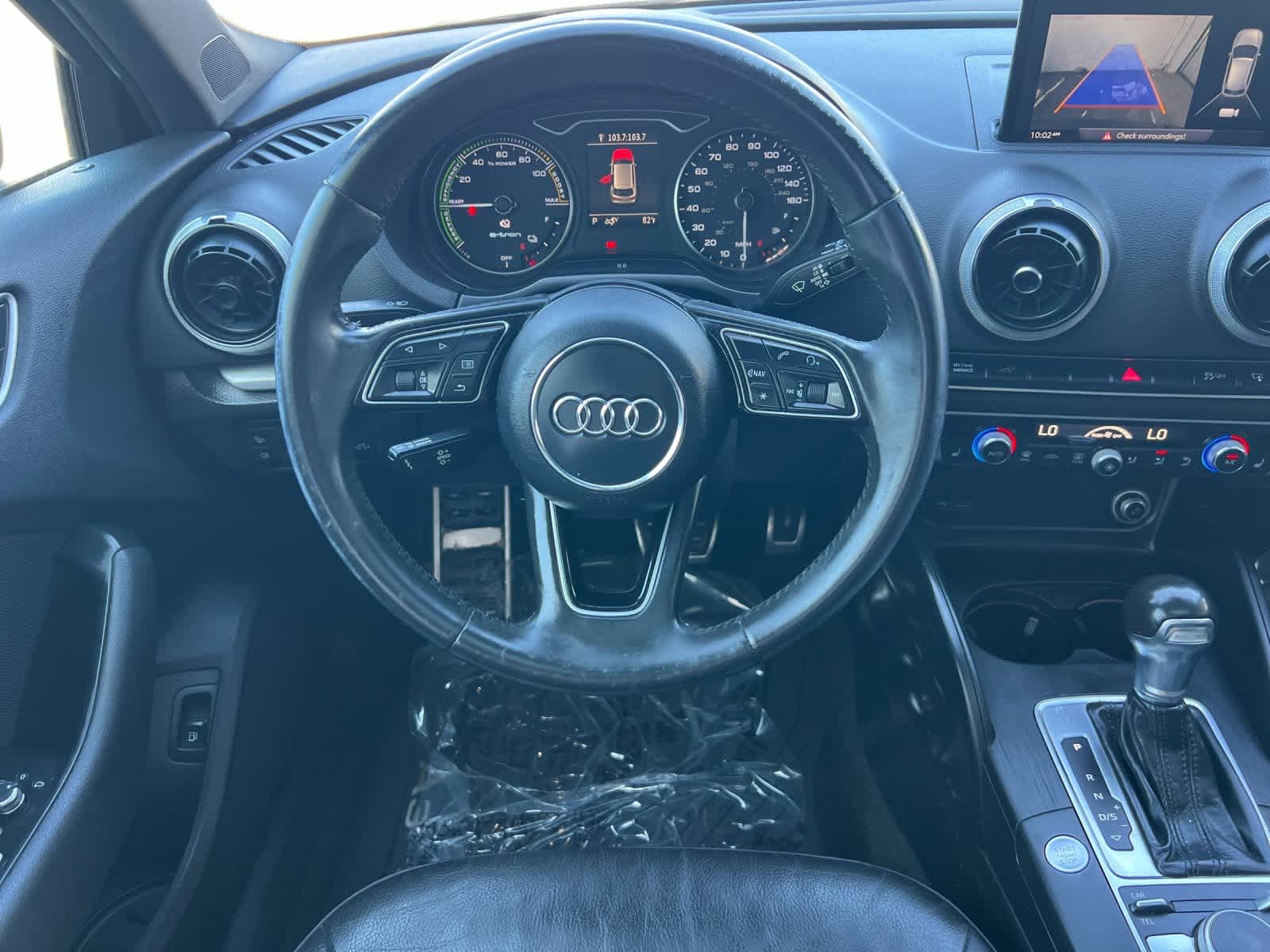 Thumbnail: 2017 Audi A3 e-tron - 14
