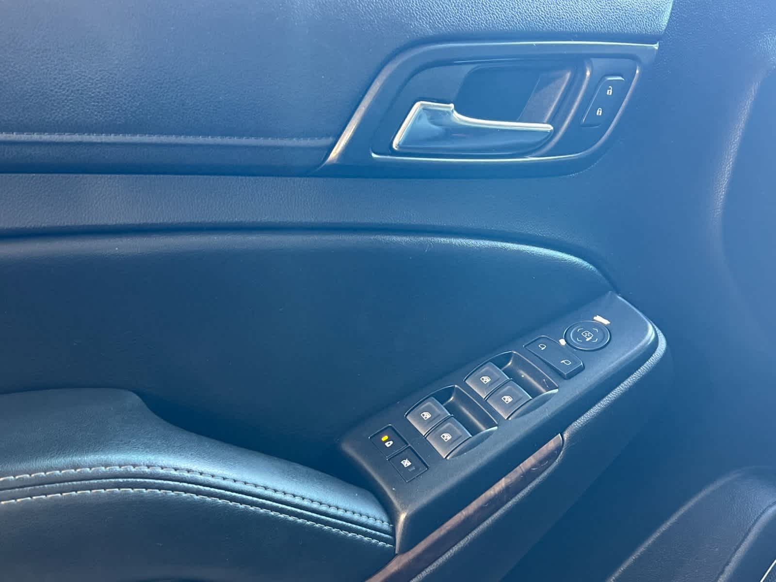 Thumbnail: 2017 Chevrolet Tahoe - 12