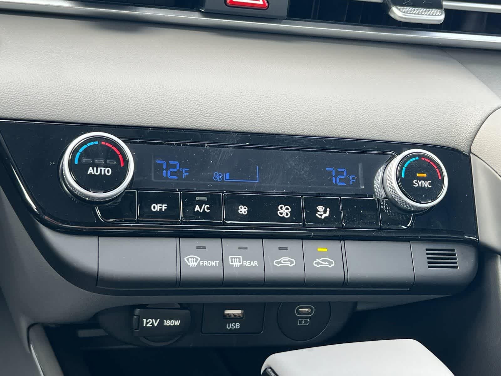 2025 Hyundai Elantra SEL - Photo 19