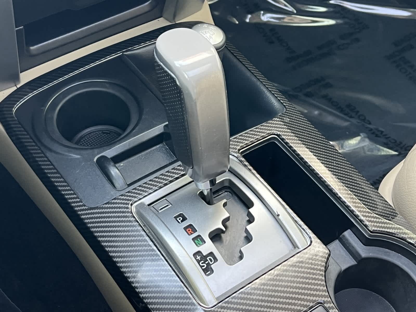 Thumbnail: 2011 Toyota 4Runner - 21