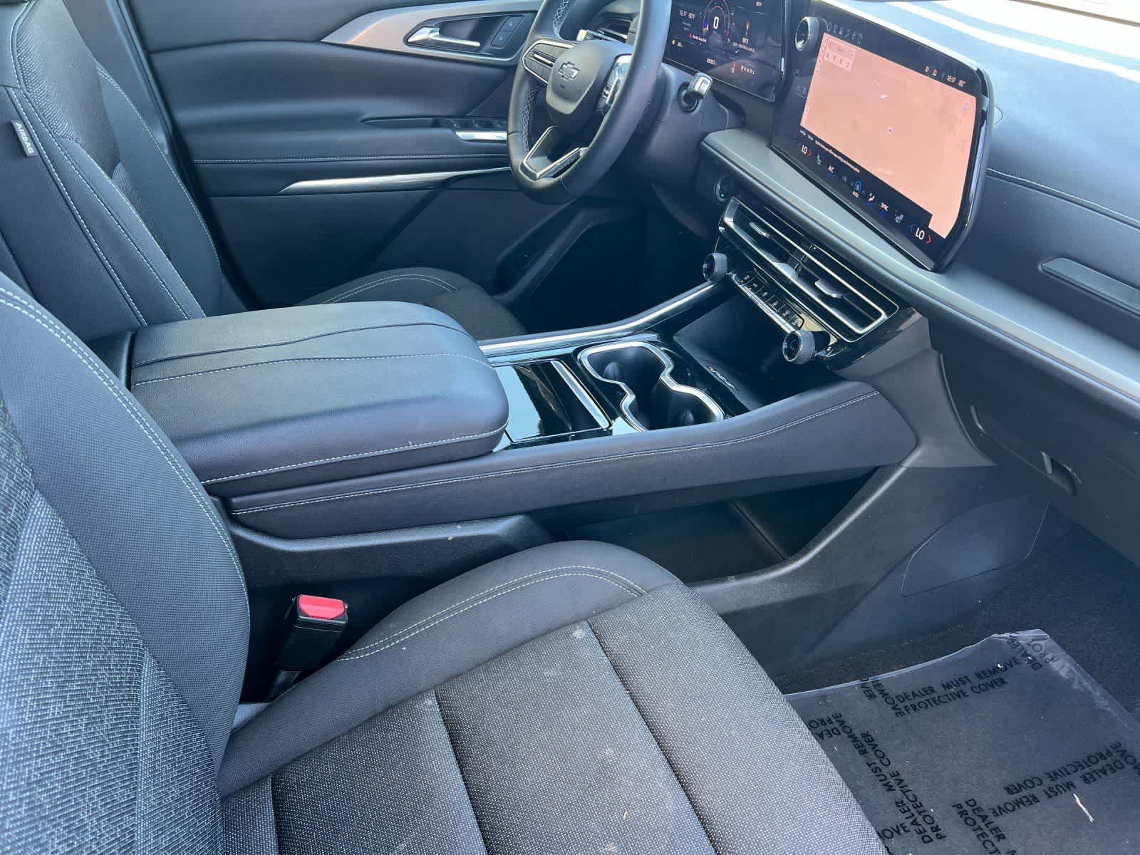 Thumbnail: 2024 Chevrolet Traverse - 18