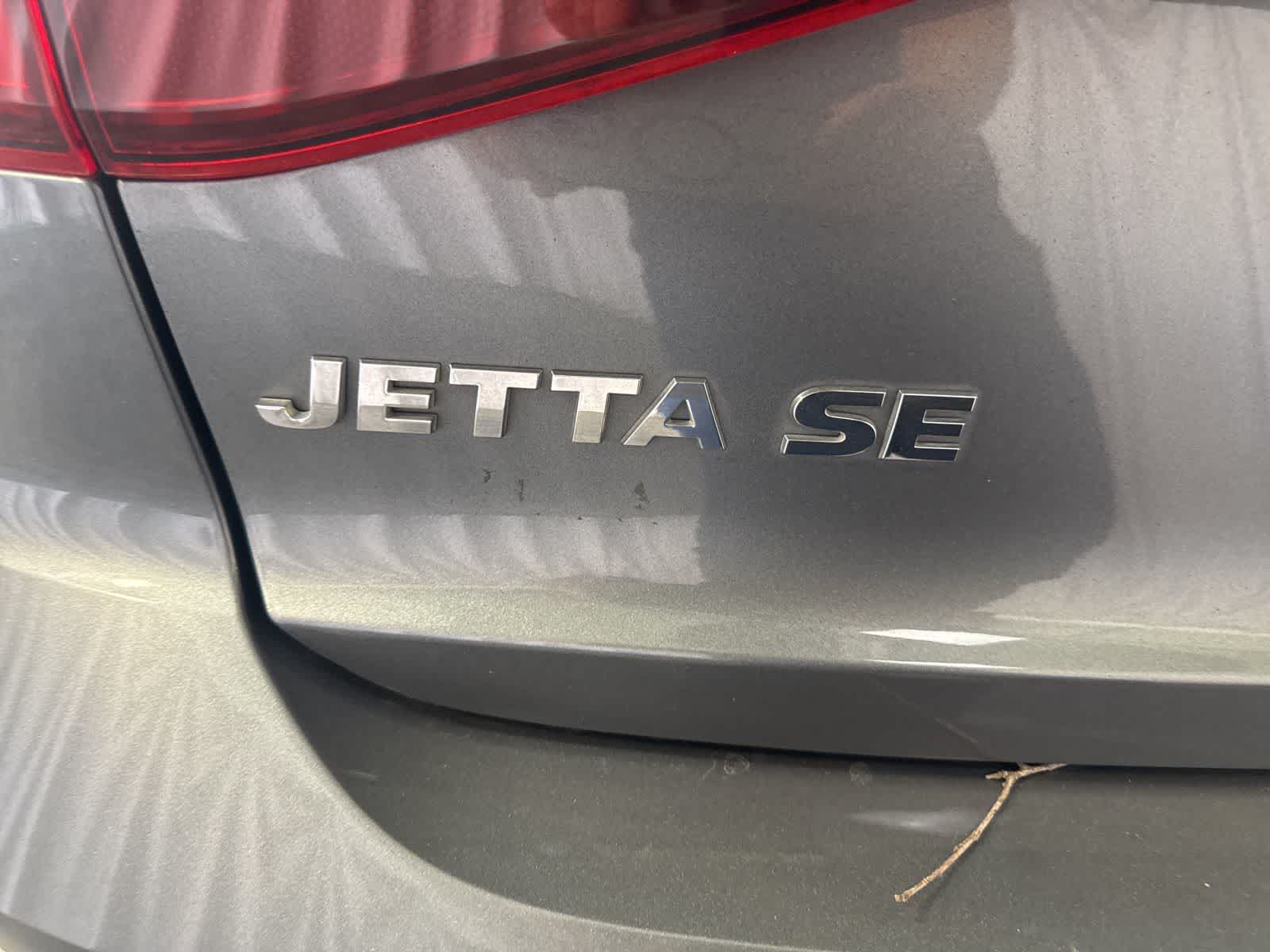 Thumbnail: 2017 Volkswagen Jetta - 12