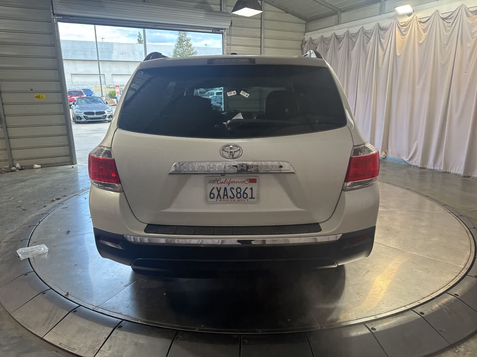 2012 Toyota Highlander SE FWD photo 5