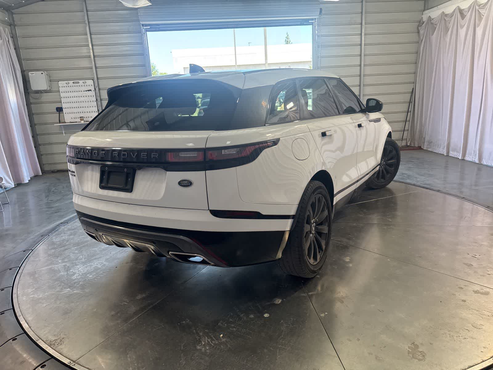 Thumbnail: 2018 Land Rover Range Rover Velar - 5