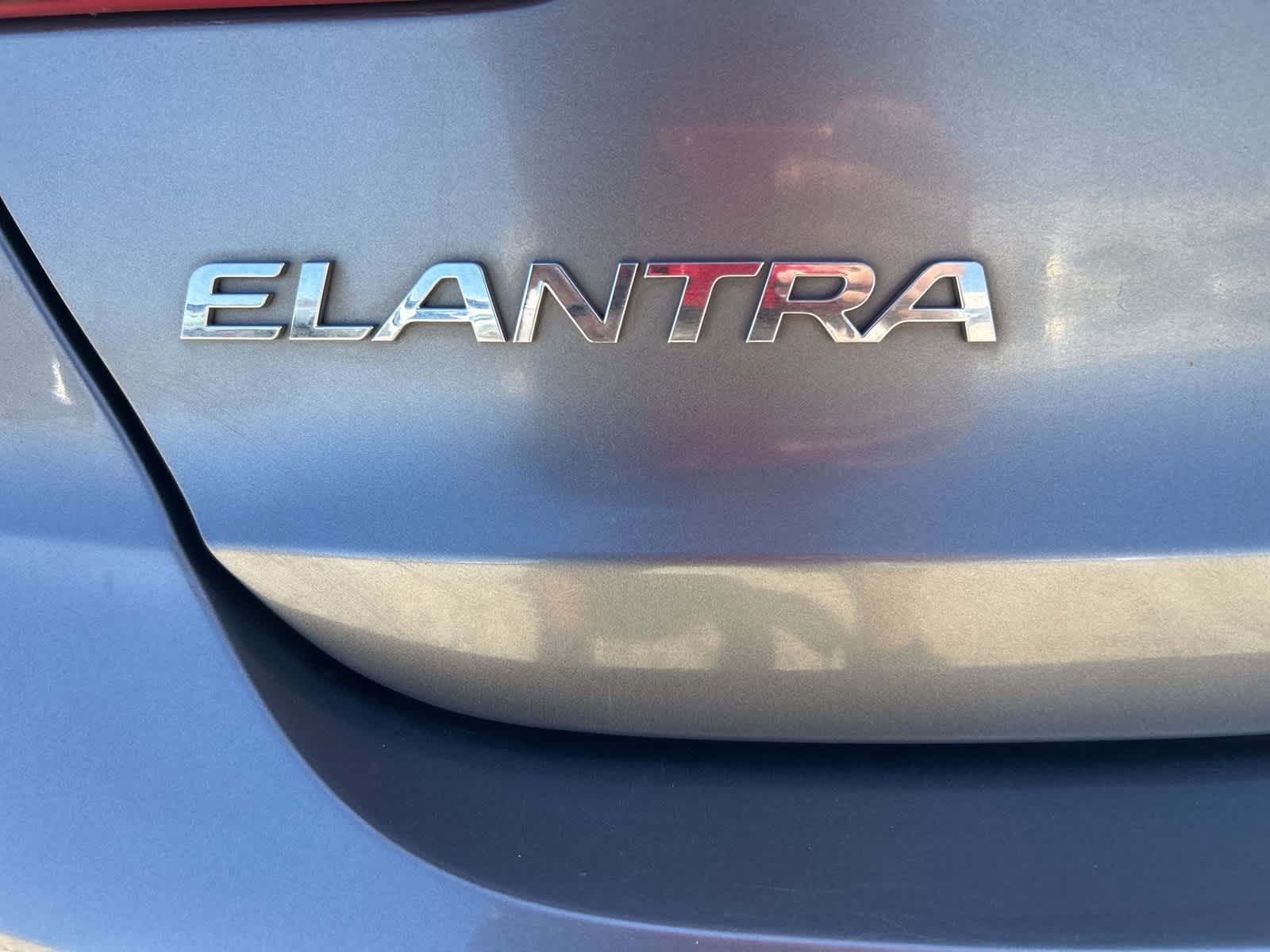 Thumbnail: 2018 Hyundai Elantra - 6
