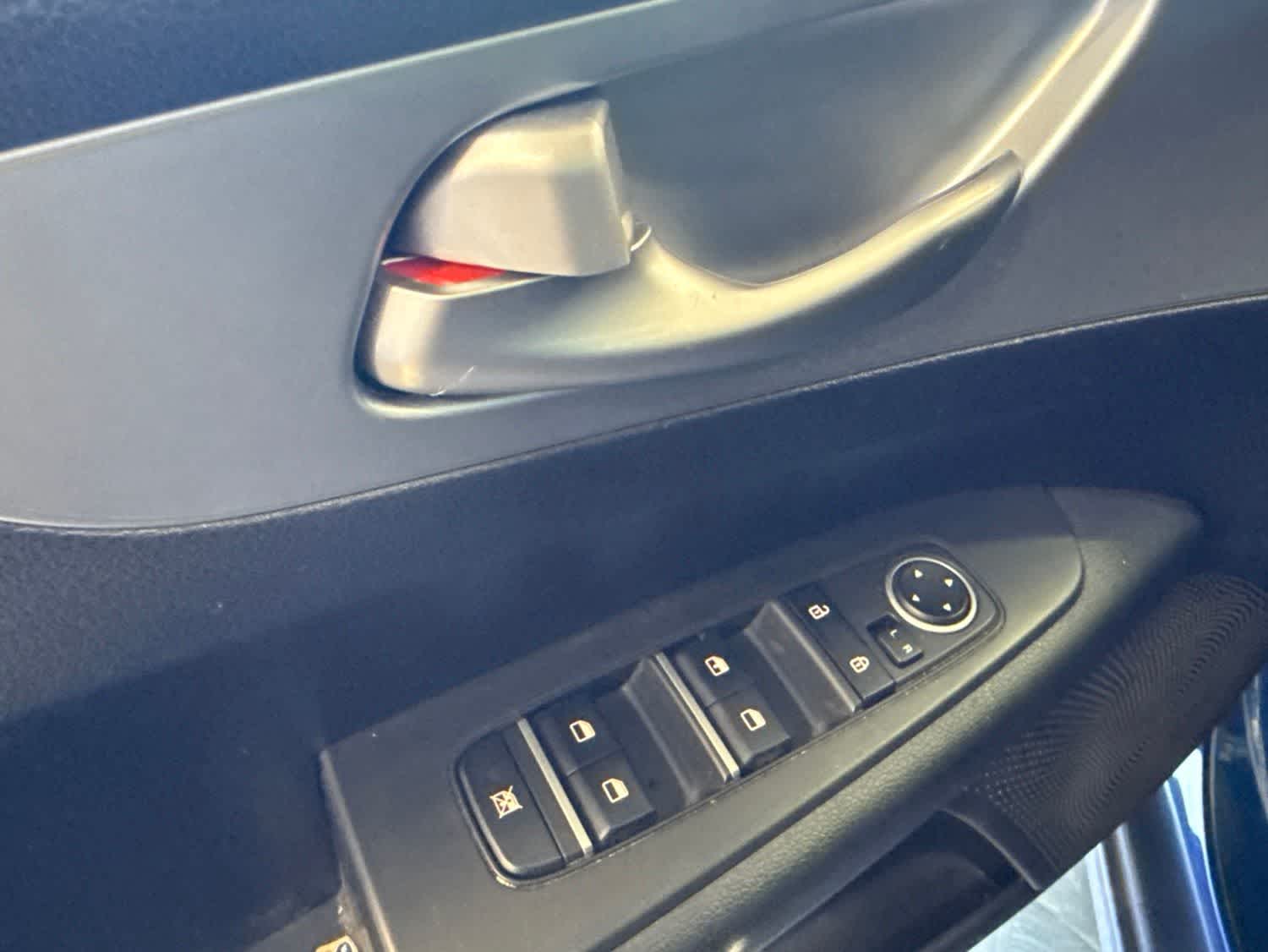 Thumbnail: 2023 Kia Forte - 10