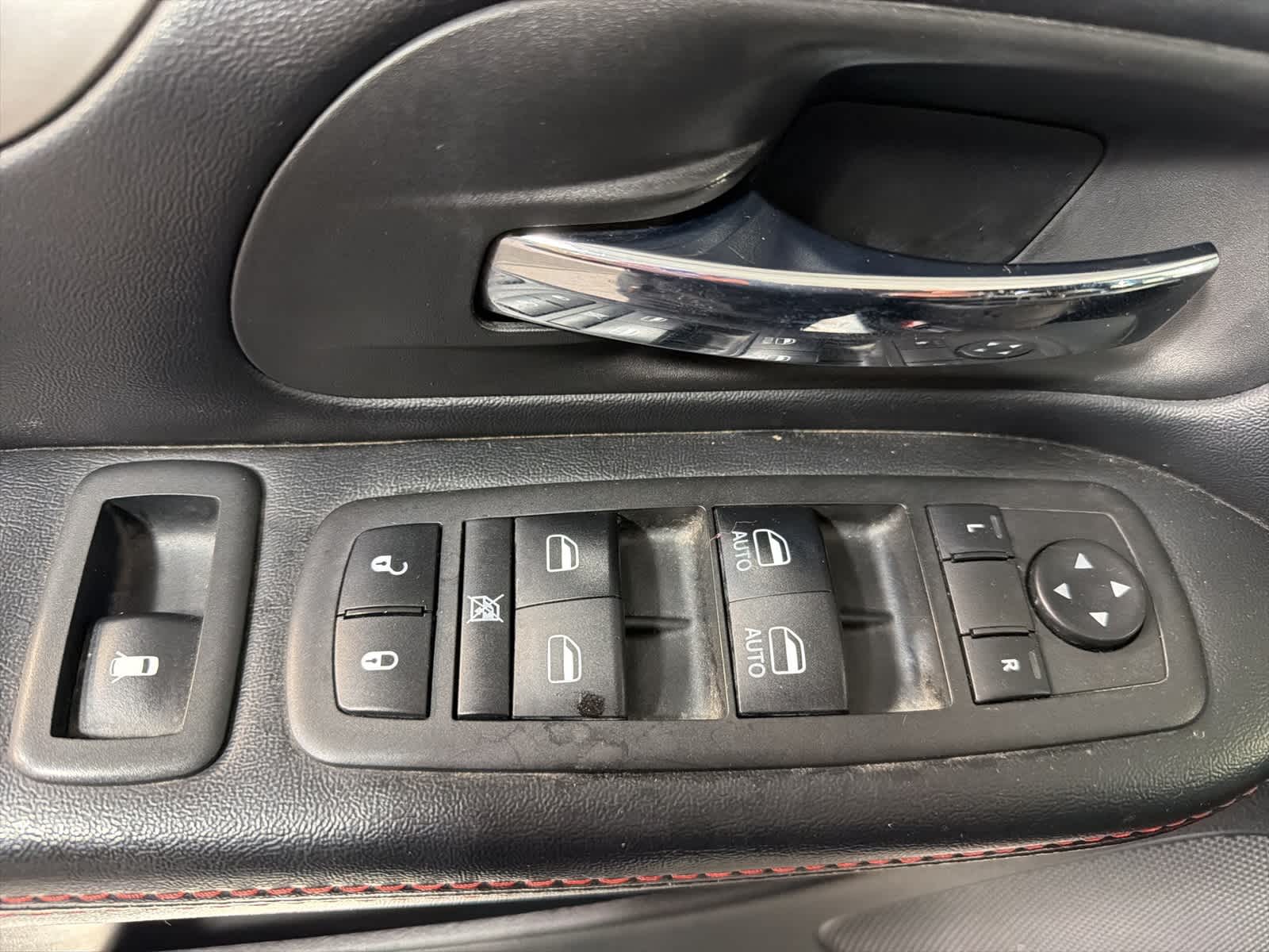 Thumbnail: 2019 Dodge Grand Caravan - 21