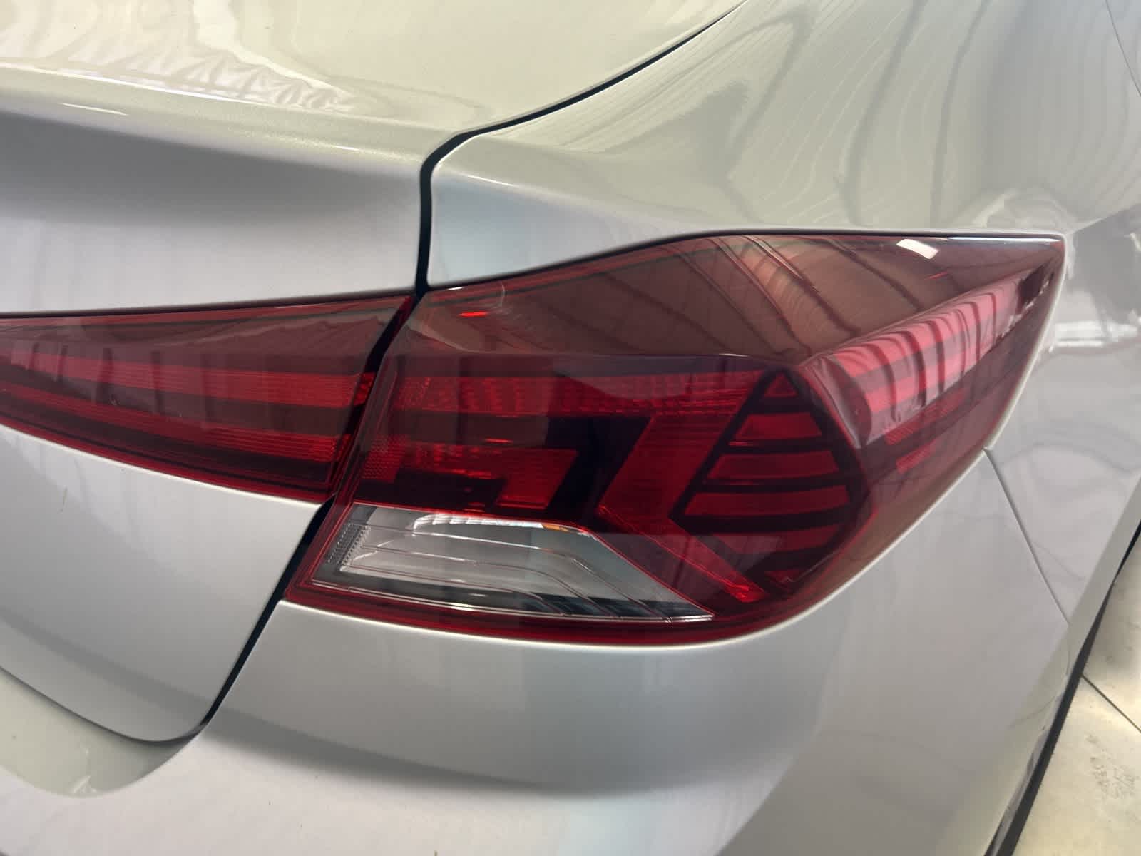 Thumbnail: 2020 Hyundai Elantra - 9