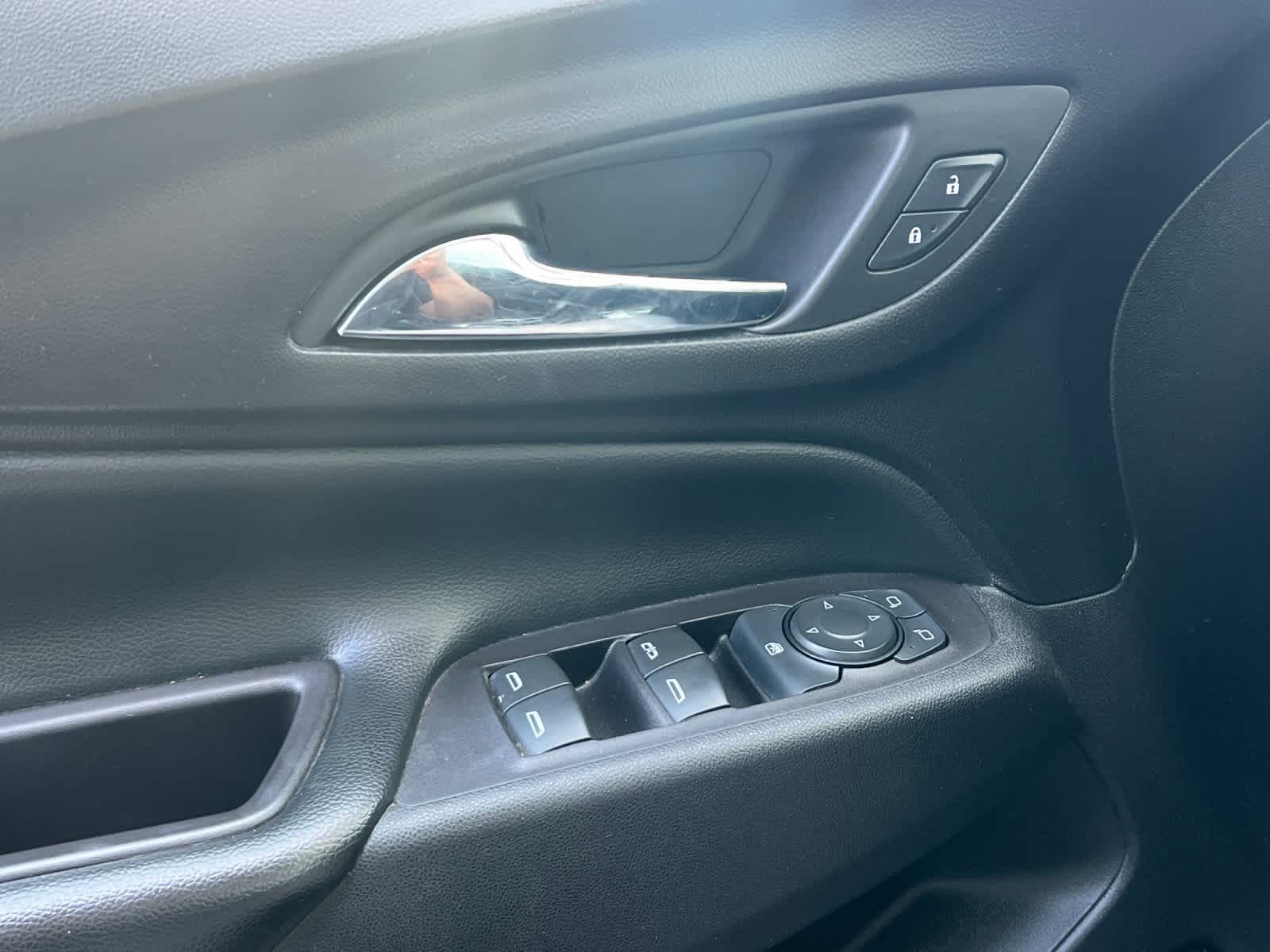 Thumbnail: 2020 Chevrolet Equinox - 12