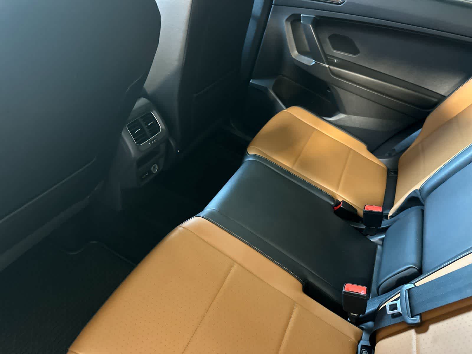 Thumbnail: 2018 Volkswagen Tiguan - 4