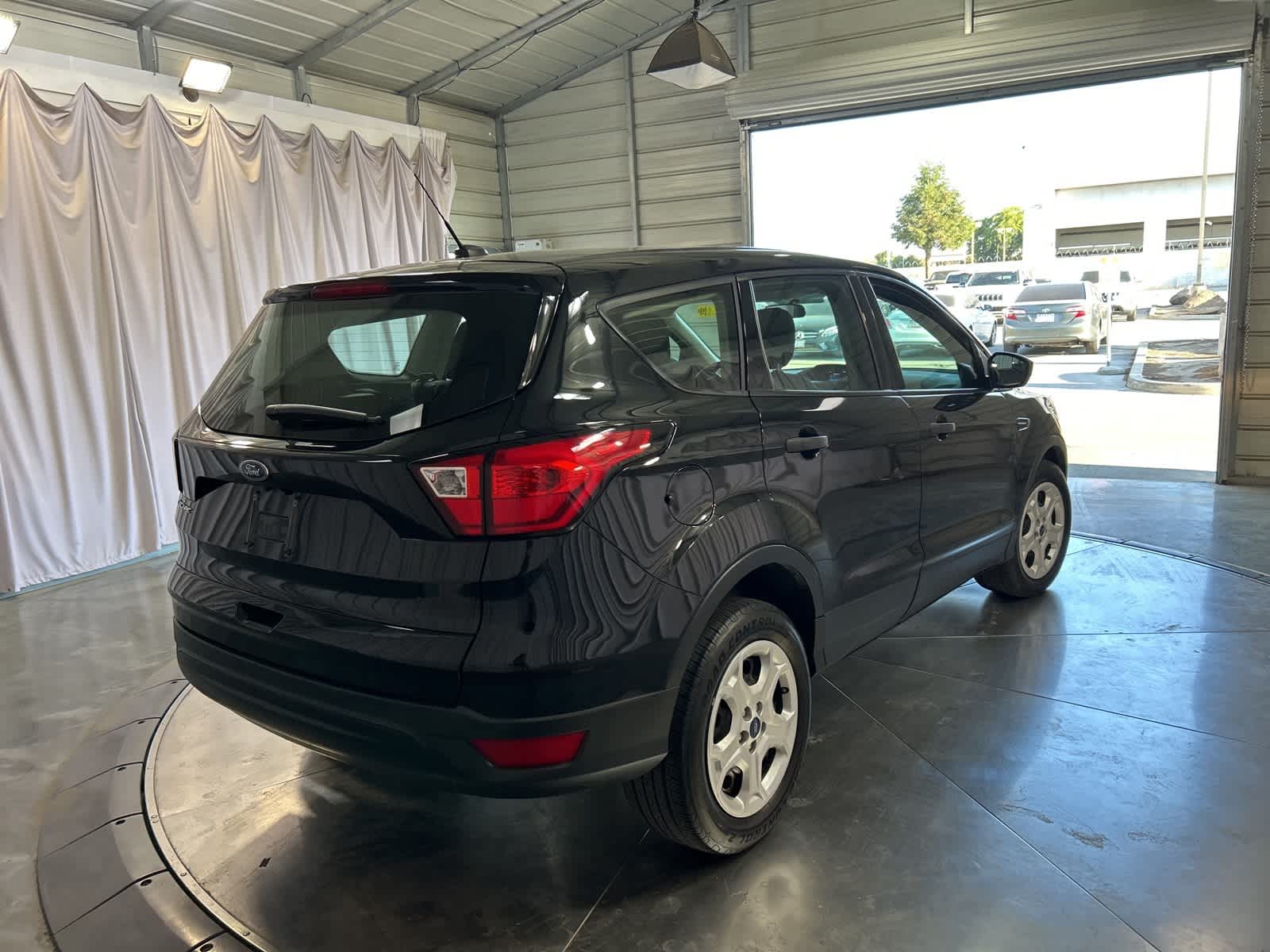 Thumbnail: 2019 Ford Escape - 8