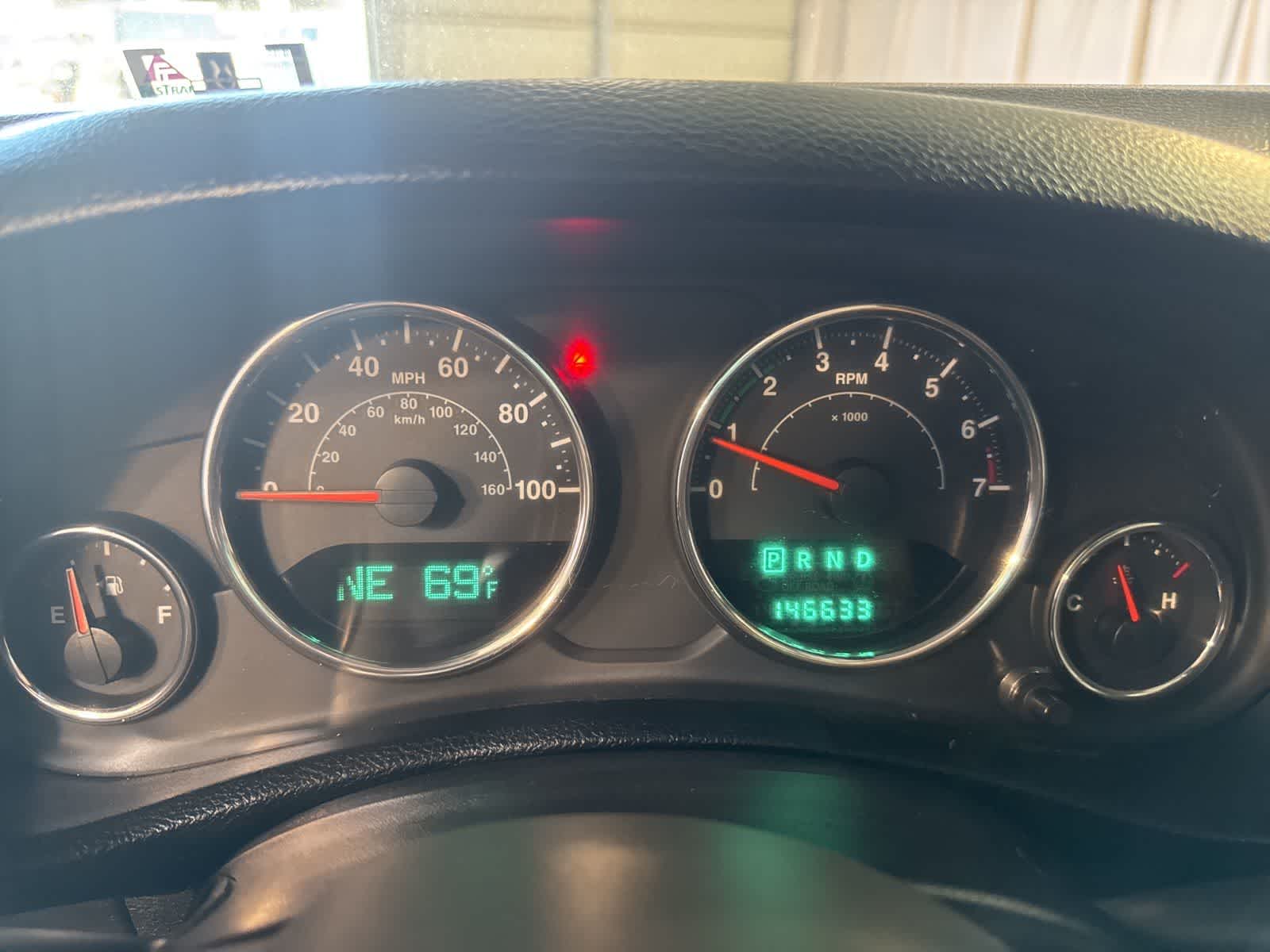 Thumbnail: 2013 Jeep Wrangler - 18