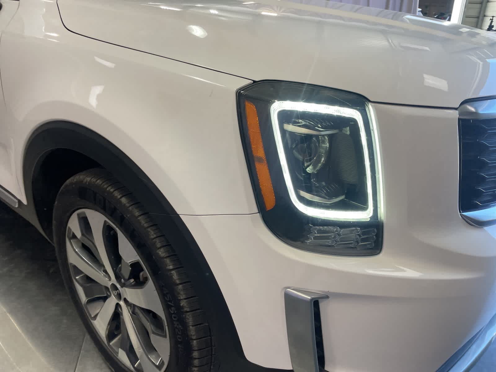 Thumbnail: 2022 Kia Telluride - 14