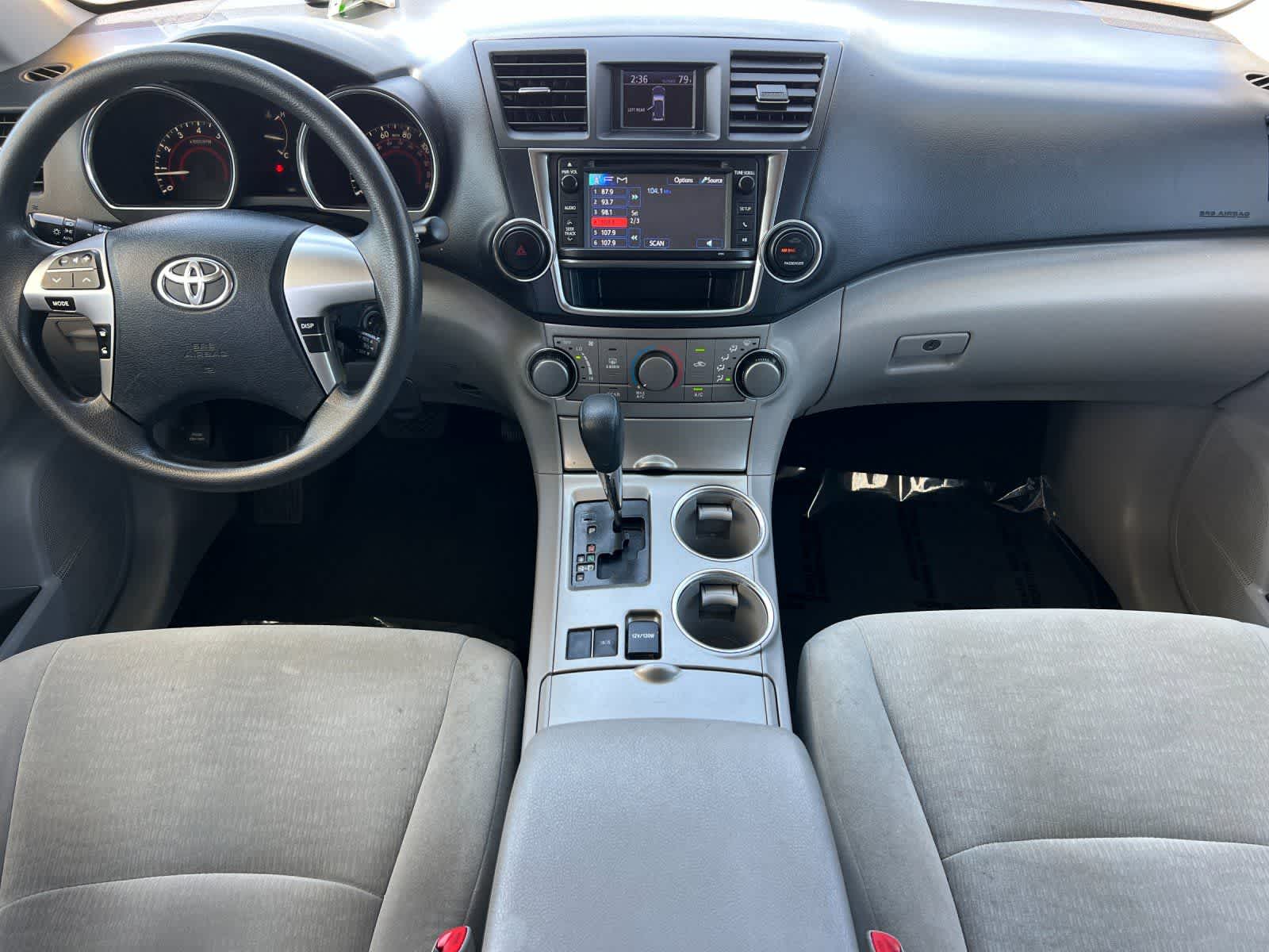 Thumbnail: 2013 Toyota Highlander - 4