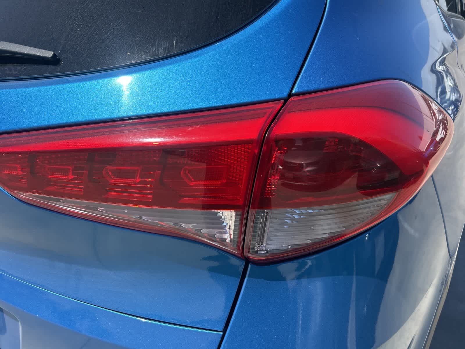 Thumbnail: 2016 Hyundai Tucson - 9